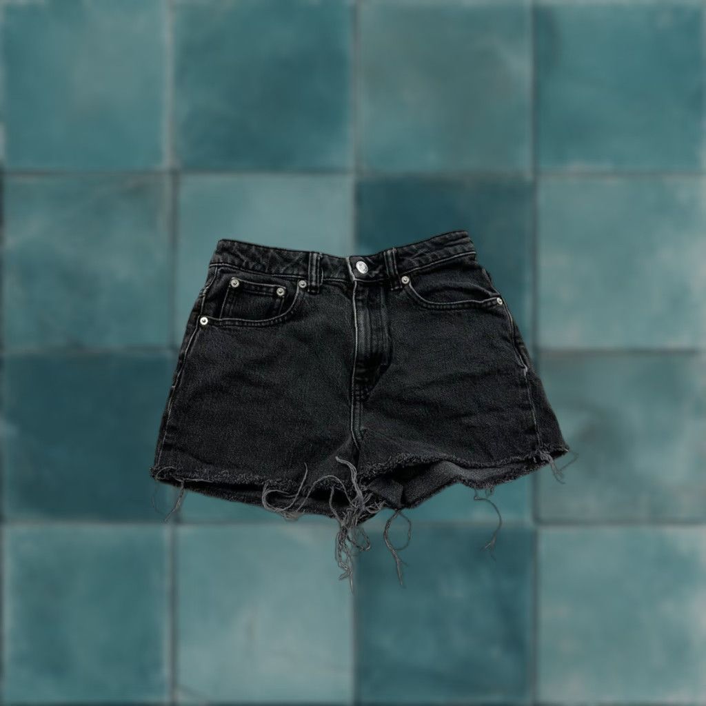 Asos VINTAGE ASOS Shorts Women’s 26 Petite Black Cut Off Denim Blue detailing Womens Petite 26 Black Cut-Off Denim Shorts Size 26" / US 2 / IT 38 - 1 Thumbnail