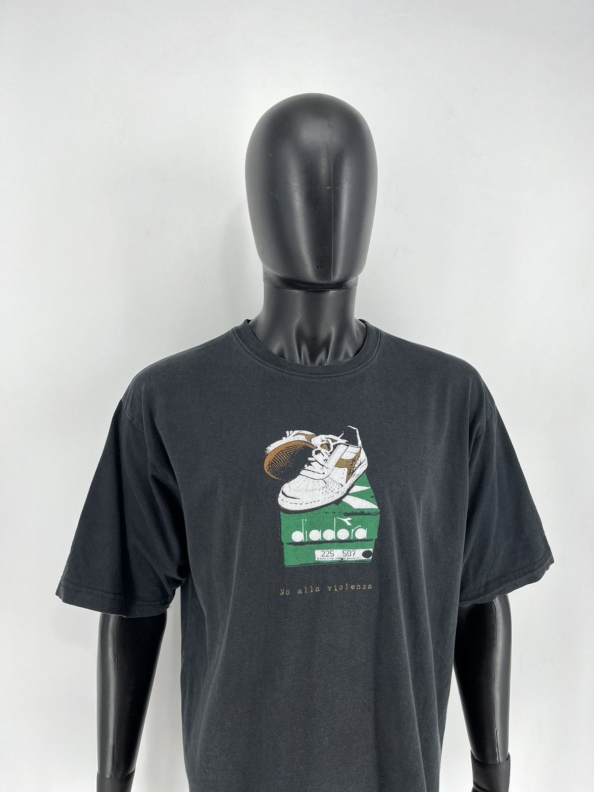 Vintage Vintage 80s Casuals Diadora"No alla violenza" No to violence Size US XL / EU 56 / 4 - 3 Thumbnail