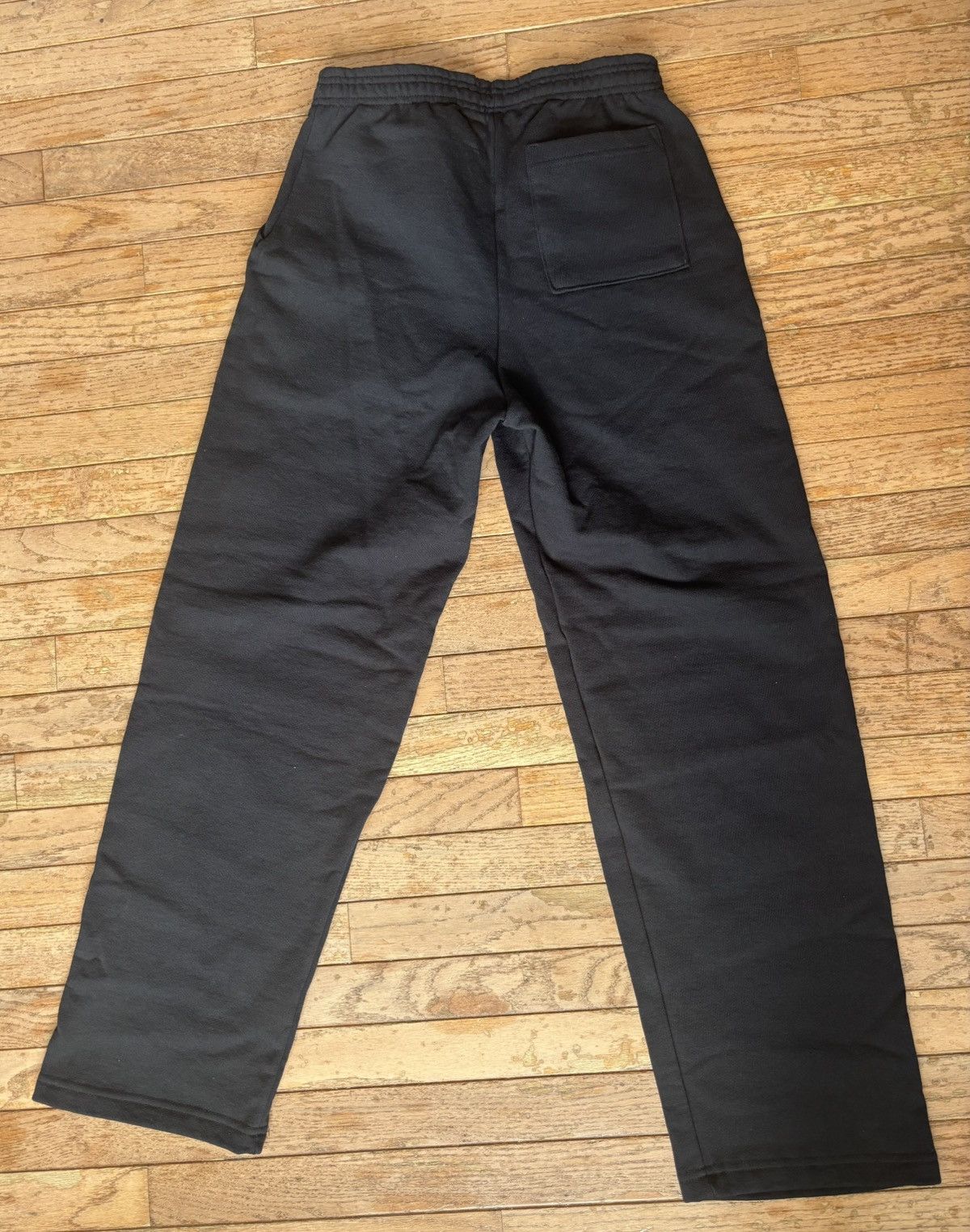 HELLSTAR Hellstar Flame Logo Sweatpants Black Yellow – Size M Size US 32 / EU 48 - 2 Thumbnail