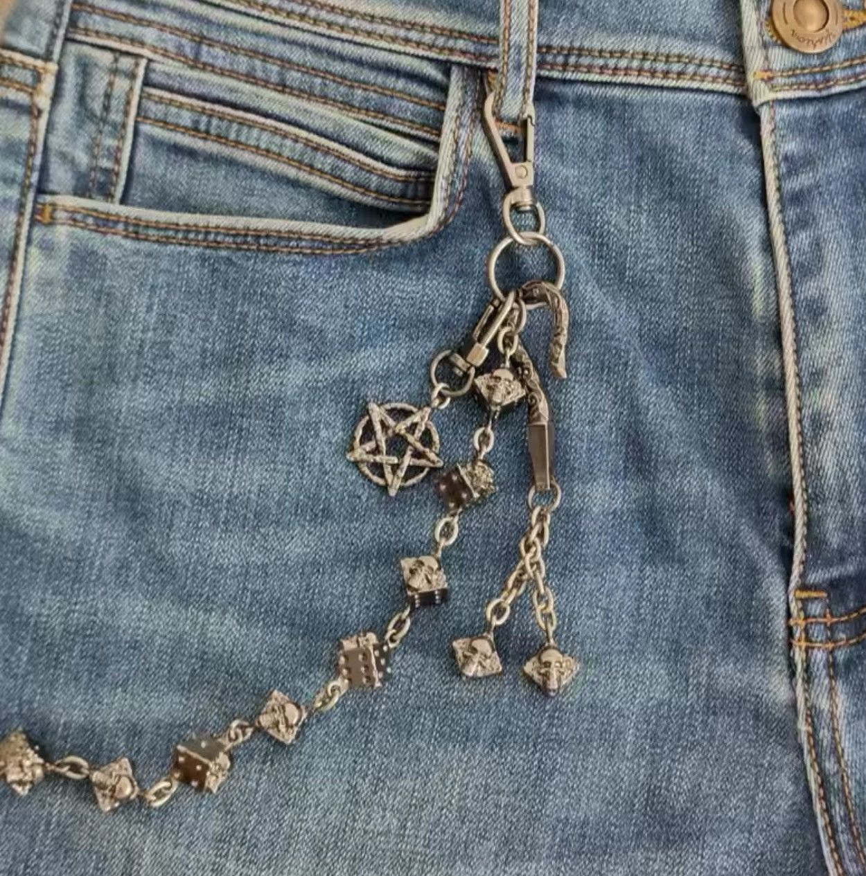 Other Dice and Skulls Rock Wallet Chain Size ONE SIZE - 7 Thumbnail