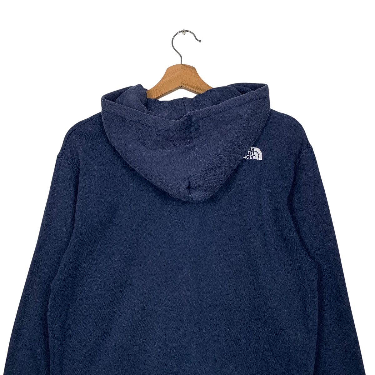 The North Face THE NORTH FACE Pullover Hoodies Sweatshirt #1639-C73 Size US M / EU 48-50 / 2 - 20 Thumbnail
