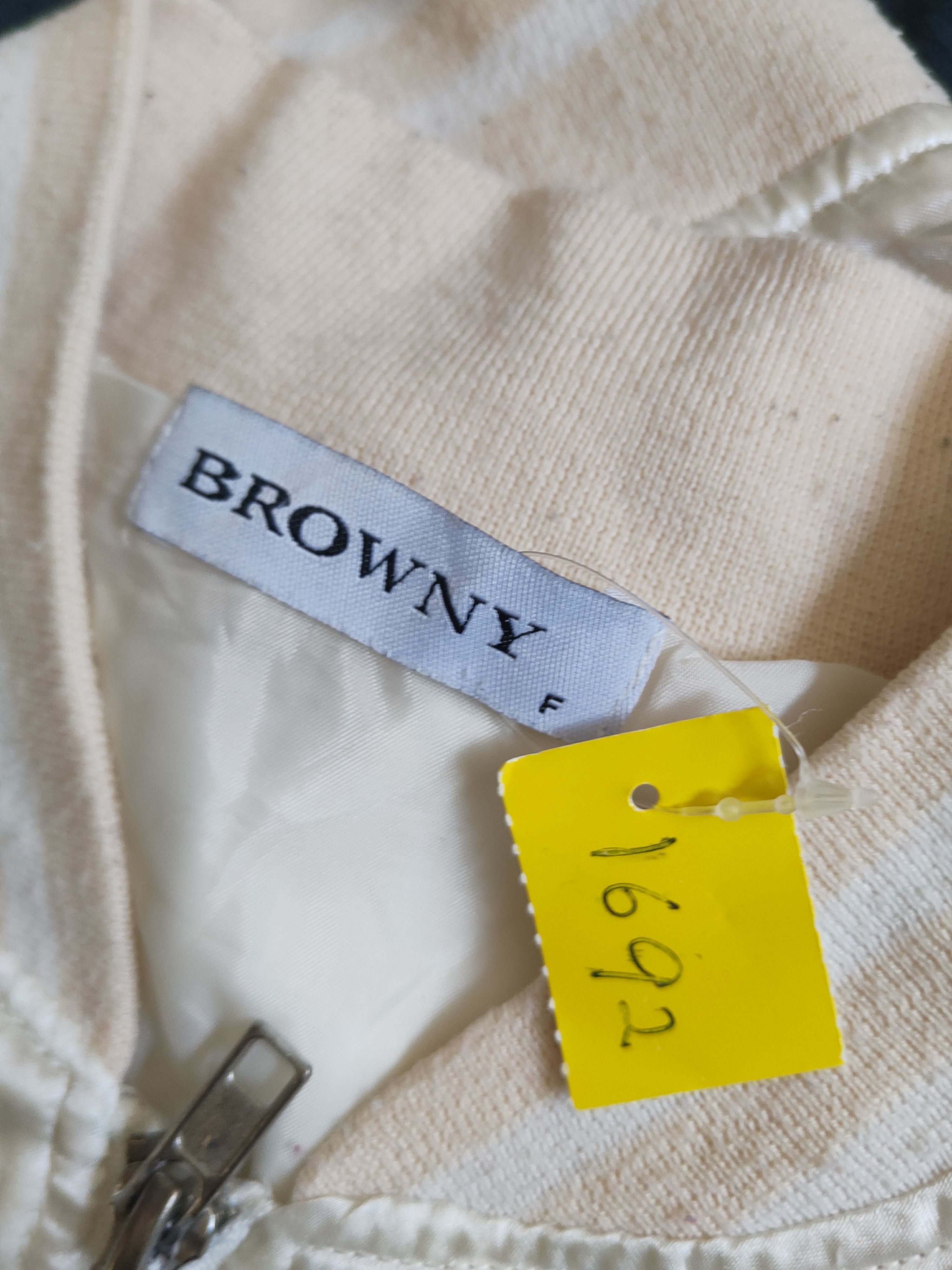 Japanese Brand DL Browny Tiger Ivory Sweaters #1692 Size US S / EU 44-46 / 1 - 5 Thumbnail