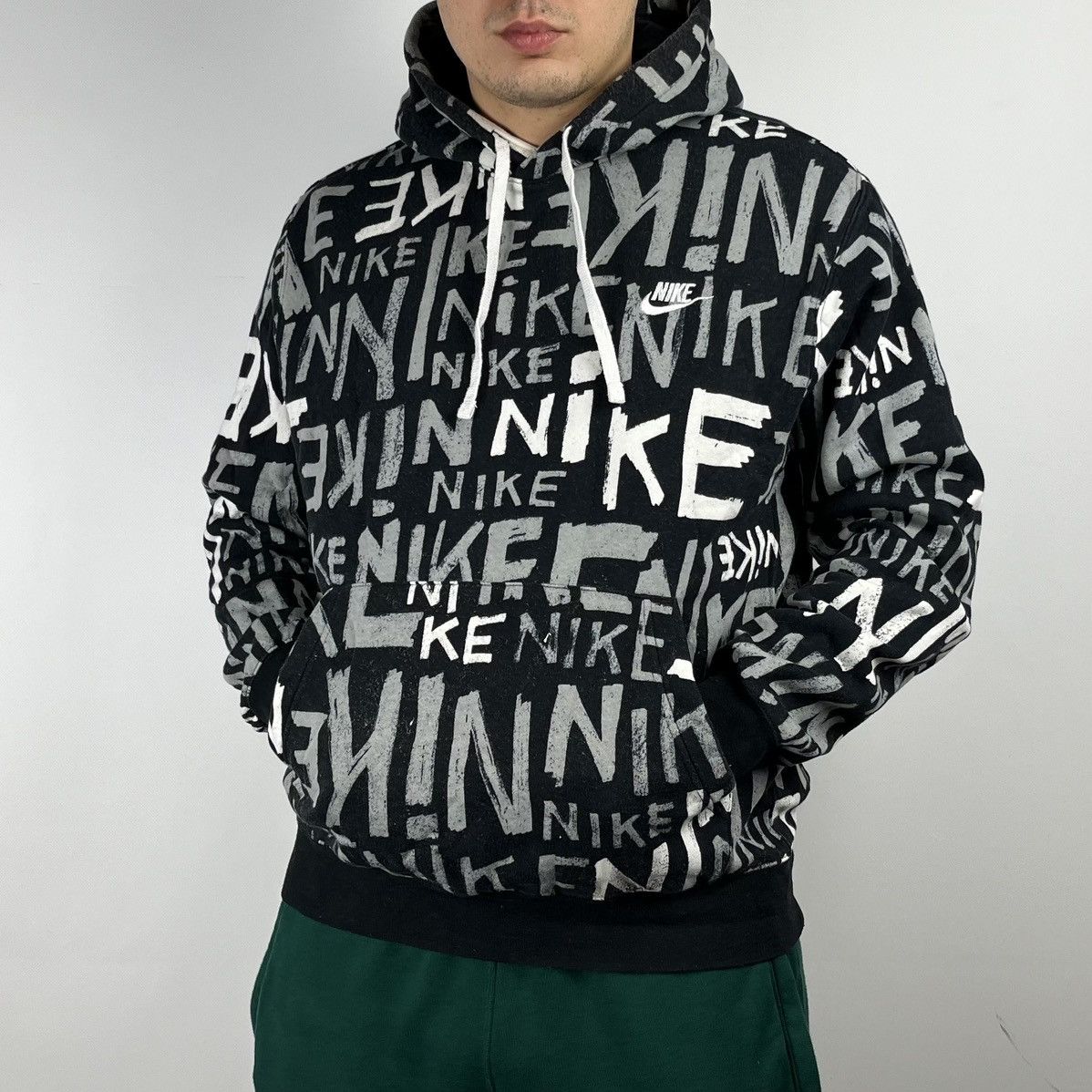 Nike Nike hoodie multi logo size Large Size US L / EU 52-54 / 3 - 1 Thumbnail
