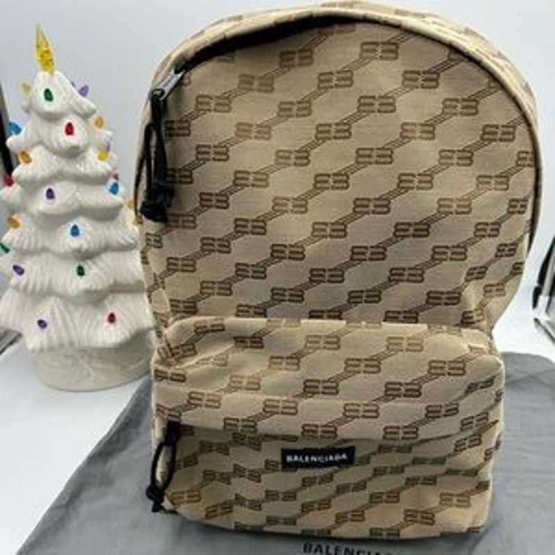 Unisex Balenciaga signature backpack in beige BB monogram