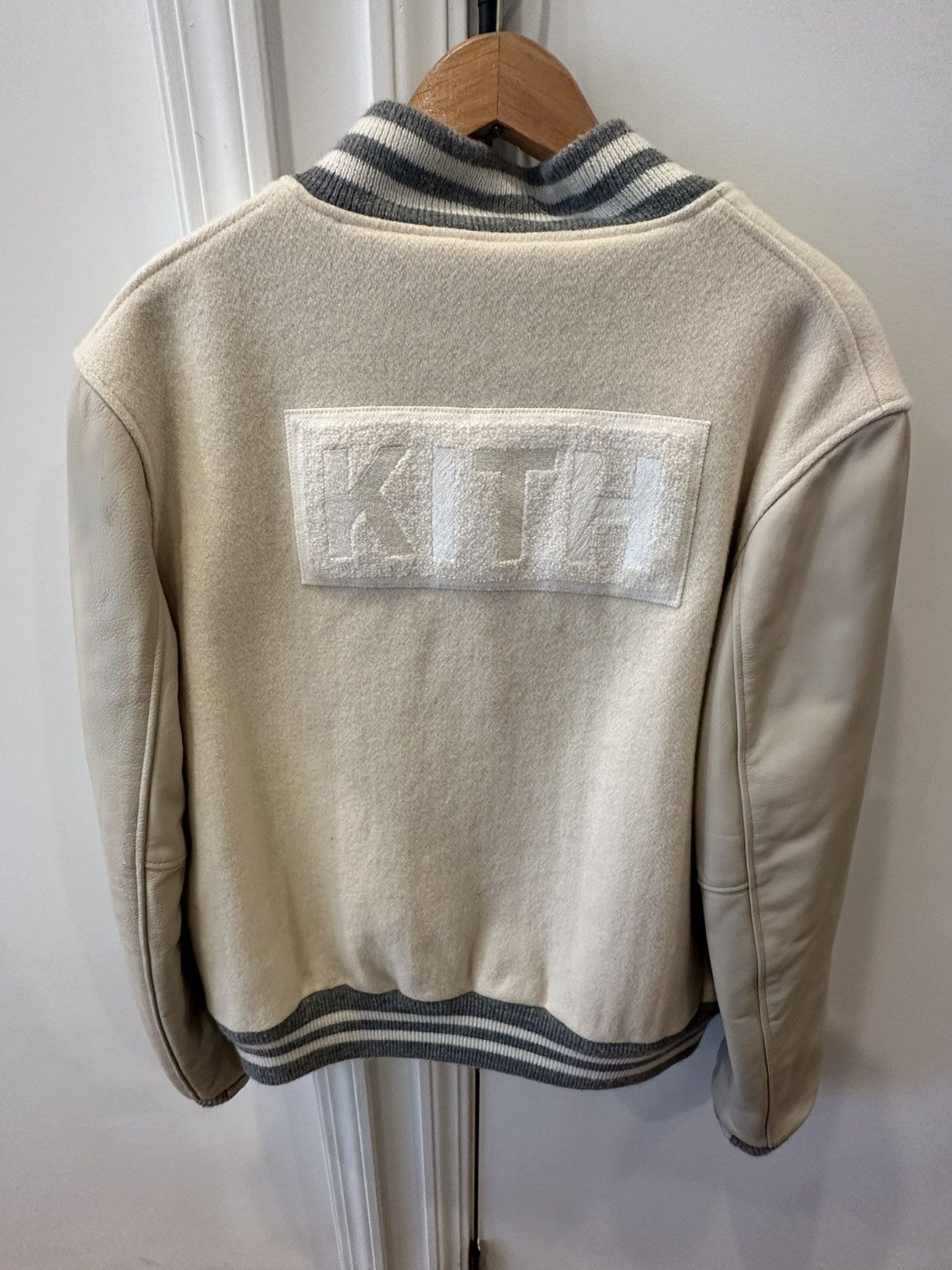 Golden Bear × Kith kith varsity jacket x golden bear size M Size US M / EU 48-50 / 2 - 3 Thumbnail