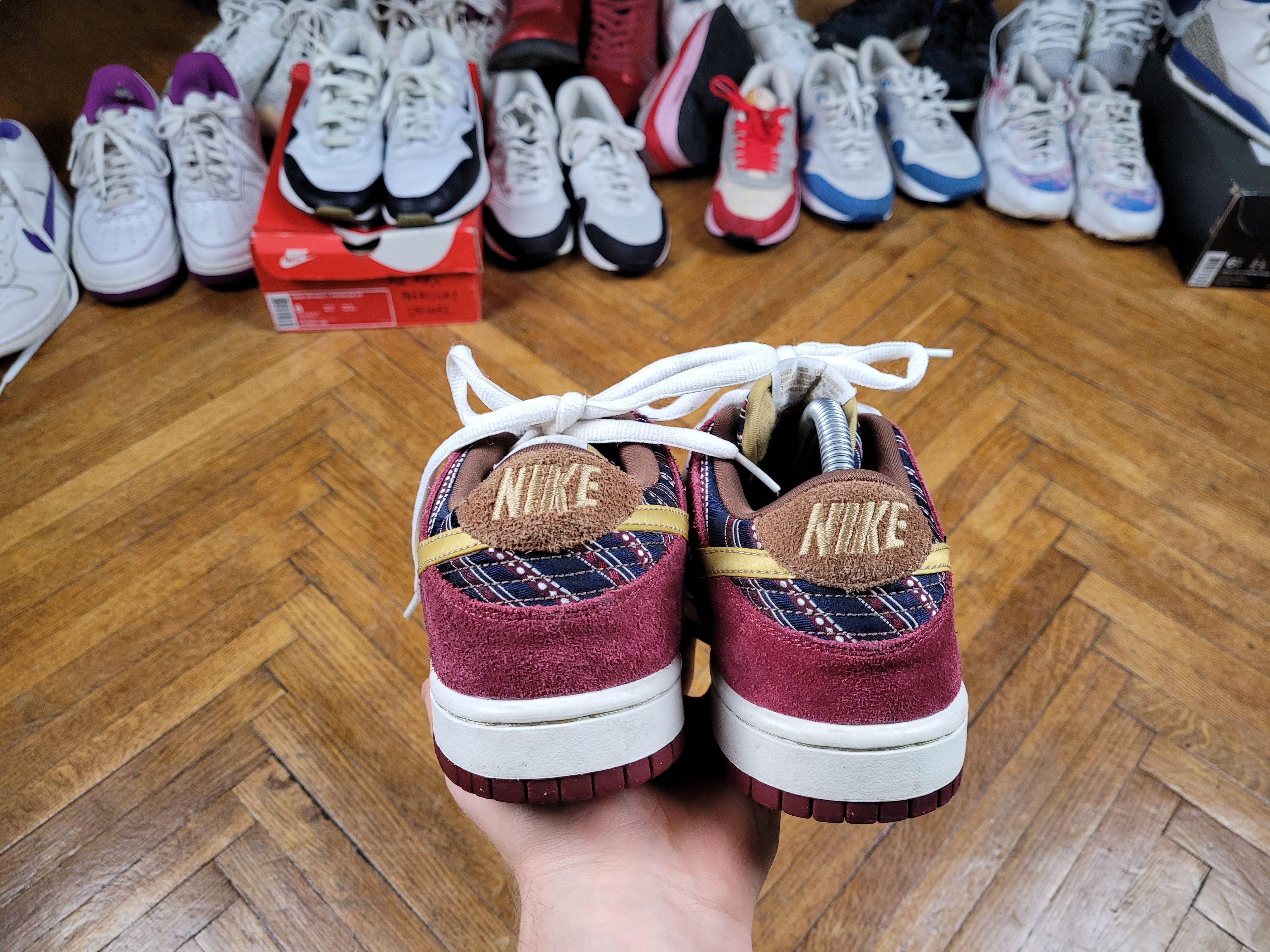 Nike 2009 Nike SB Dunk Low Anchorman Skate Will Ferrell Size US 7 / EU 40 - 4 Thumbnail