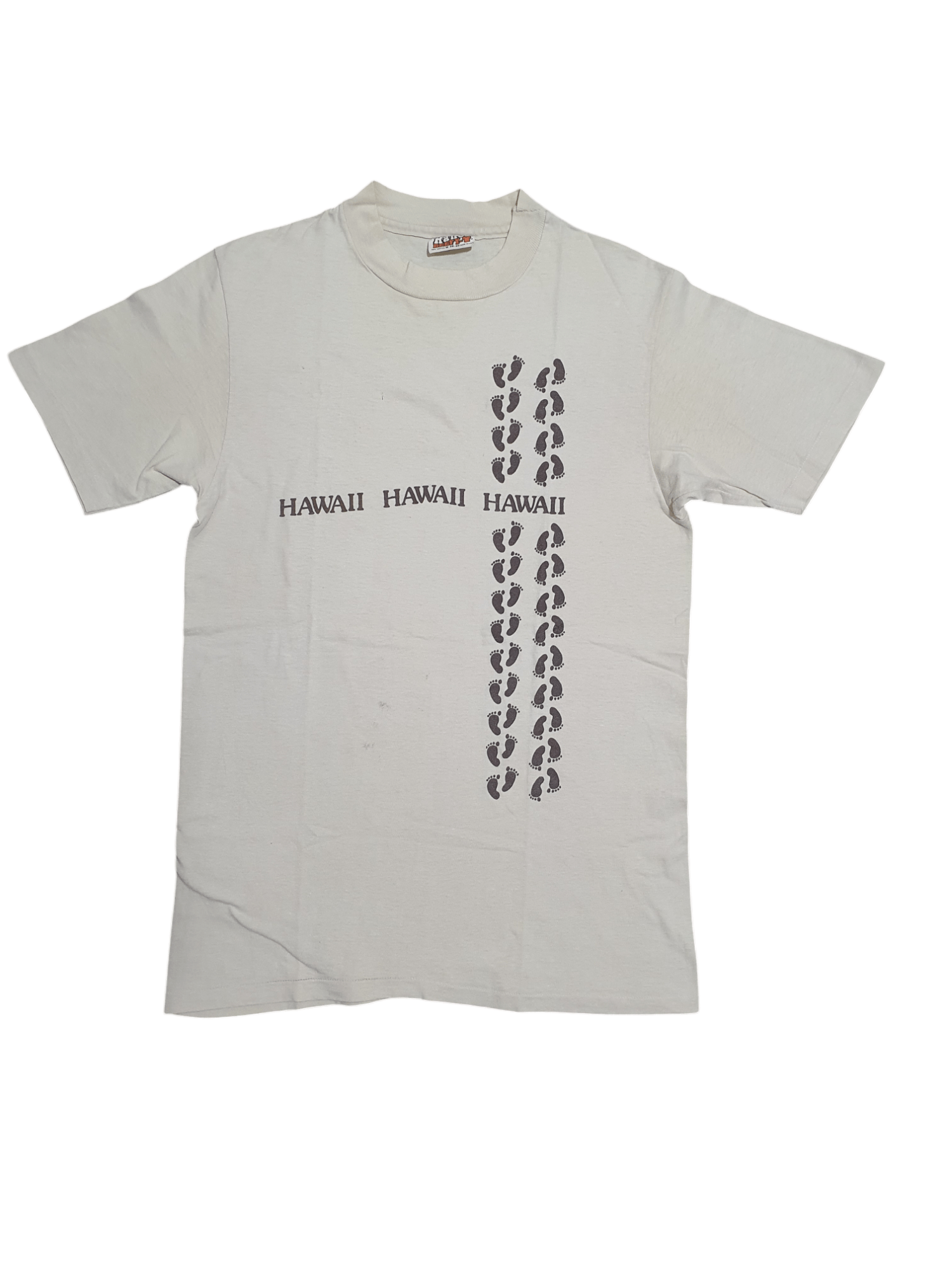 Hanes × Vintage HAWAII HANES 80’S FOOTPRINT 18”/28” VINTAGE T-SHIRT Size US M / EU 48-50 / 2 - 8 Thumbnail