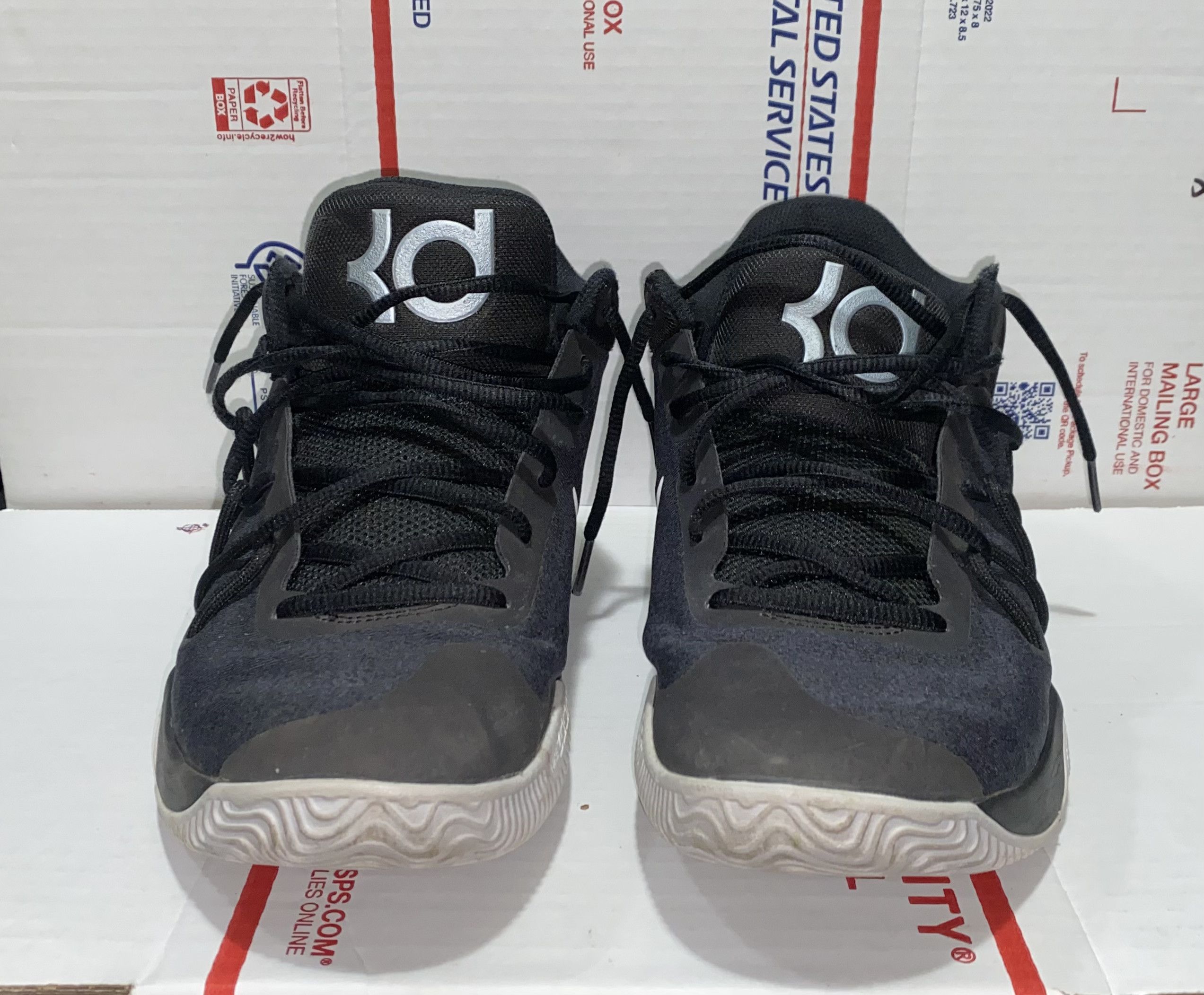 Nike 2017 KD Trey 3 5 five 35 basketball sneakers 9 1/2 Shoes BLK Size US 9.5 / EU 42-43 - 4 Thumbnail