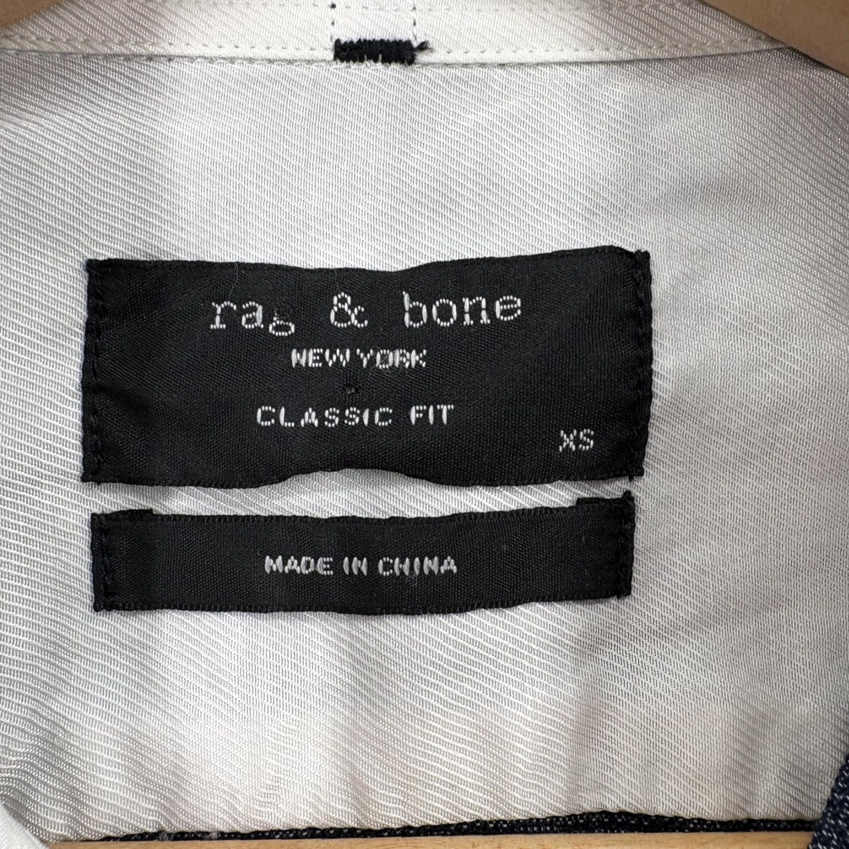 Rag & Bone VINTAGE only if applicable — Rag & Bone Shirt Mens XS Blue Chambray Classic Fit Long Sleeve Button Casual Size US XS / EU 42 / 0 - 5 Thumbnail