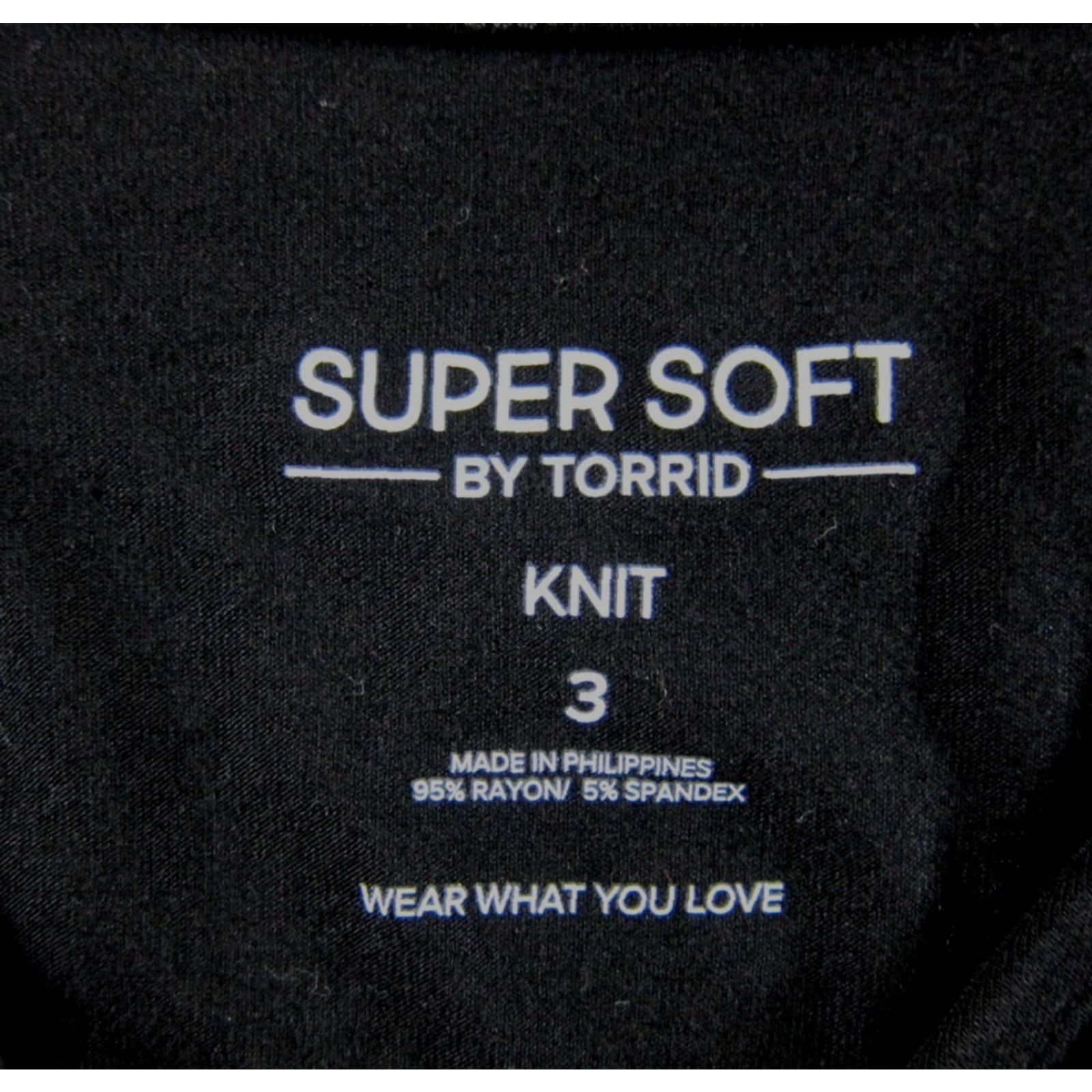 Torrid Torrid Blouse Shirt Women 3X Black Knit Stretch Long Sleeve V-Neck Shaped Classic Solid Stretch Top NWT Size XXL / US 16-18 / IT 52-54 - 3 Thumbnail