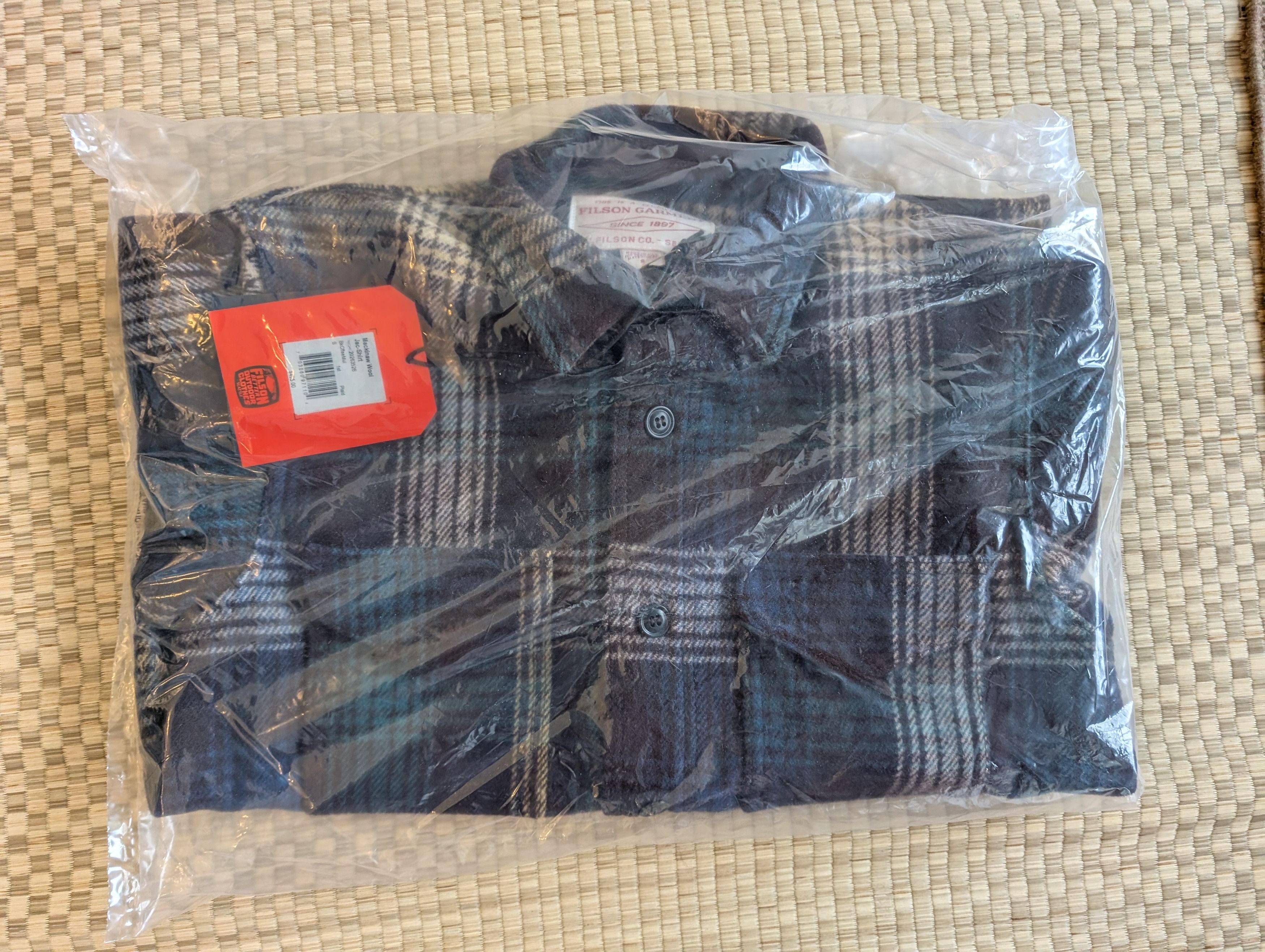 Filson NWT Filson Mackinaw Wool Jack Shirt Plaid Made in USA Size US S / EU 44-46 / 1 - 2 Thumbnail
