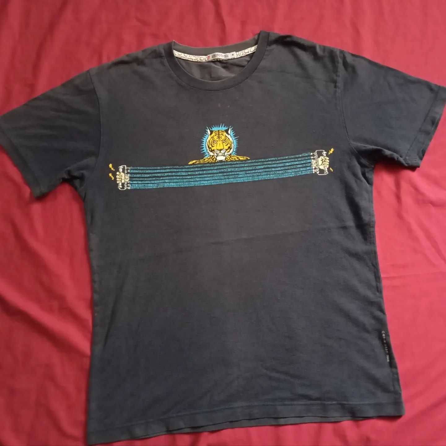 Japanese Brand Vtg 2000s Tiger Mask 🐯 tshirt anime Size US M / EU 48-50 / 2 - 2 Thumbnail