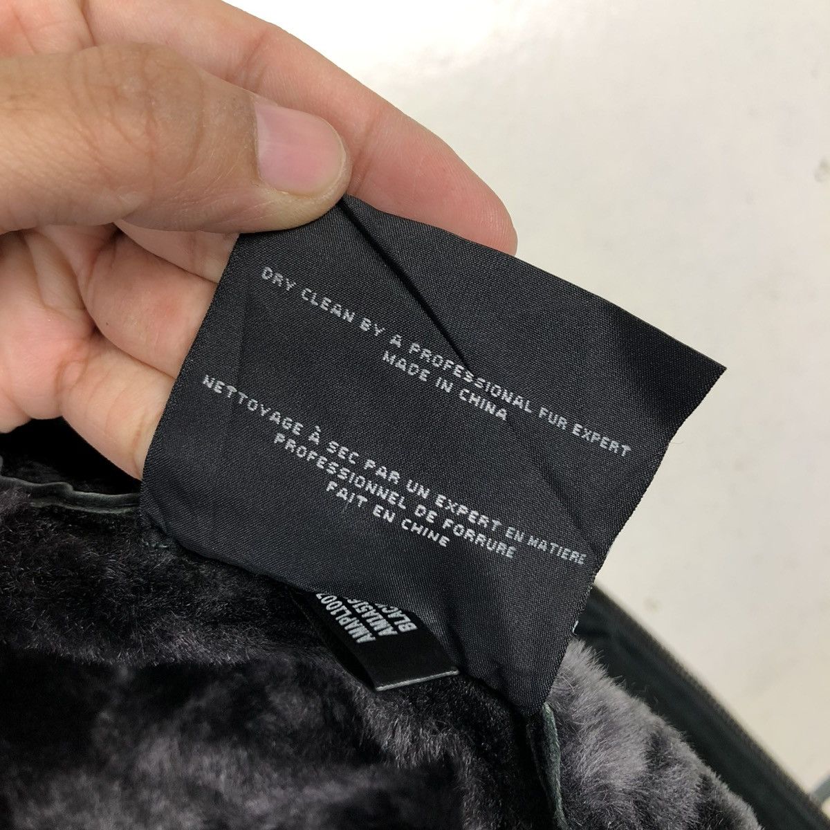Andrew Marc 🔥VINTAGE LEATHER JACKET ANDREW MARC LAMB FUR BLANKET Size US XXL / EU 58 / 5 - 22 Thumbnail