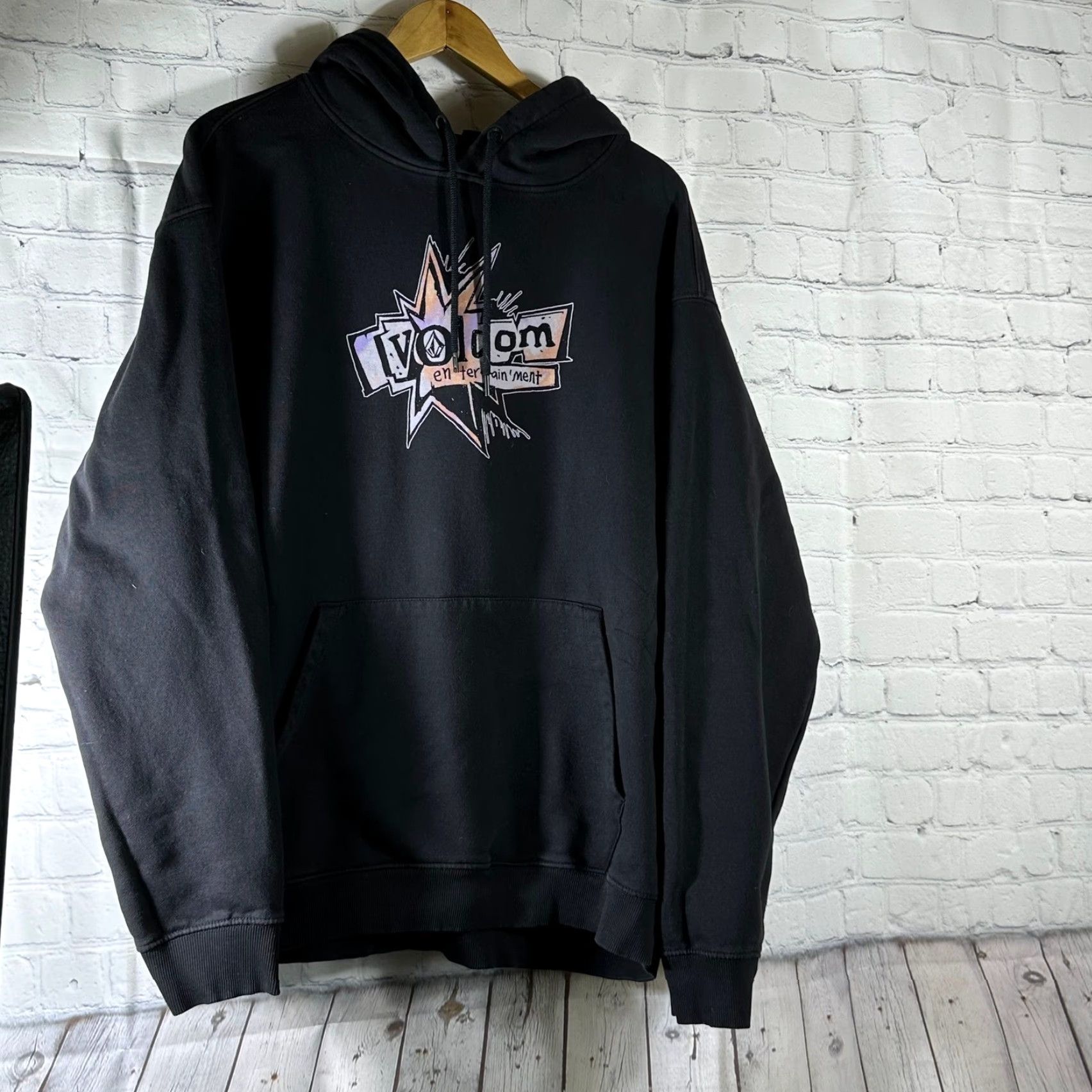 Volcom VINTAGE Volcom Entertainment Pepper Hoodie Mens Black Graphic Pullover Sweatshirt XXL Size US XXL / EU 58 / 5 - 2 Thumbnail