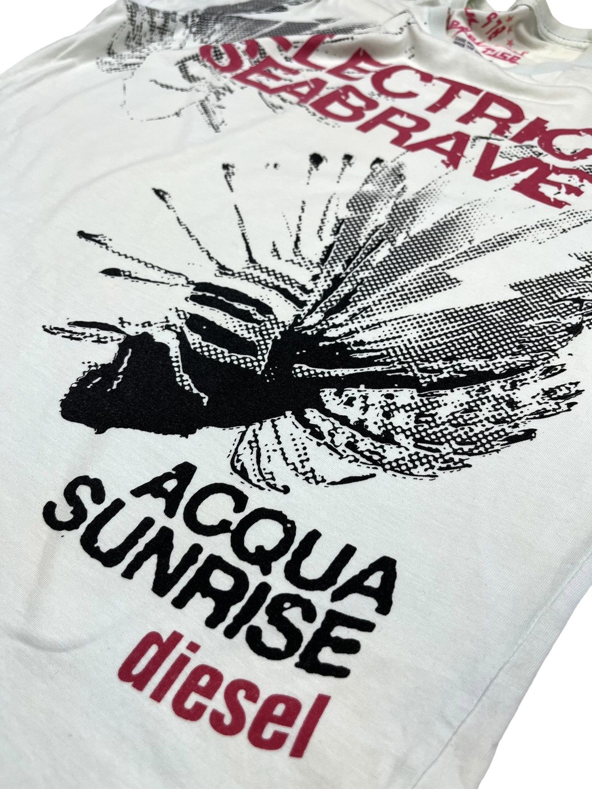 Japanese Brand Vintage Diesel Electric Seabrave Rave T-shirt Punk Techno Size US S / EU 44-46 / 1 - 5 Thumbnail