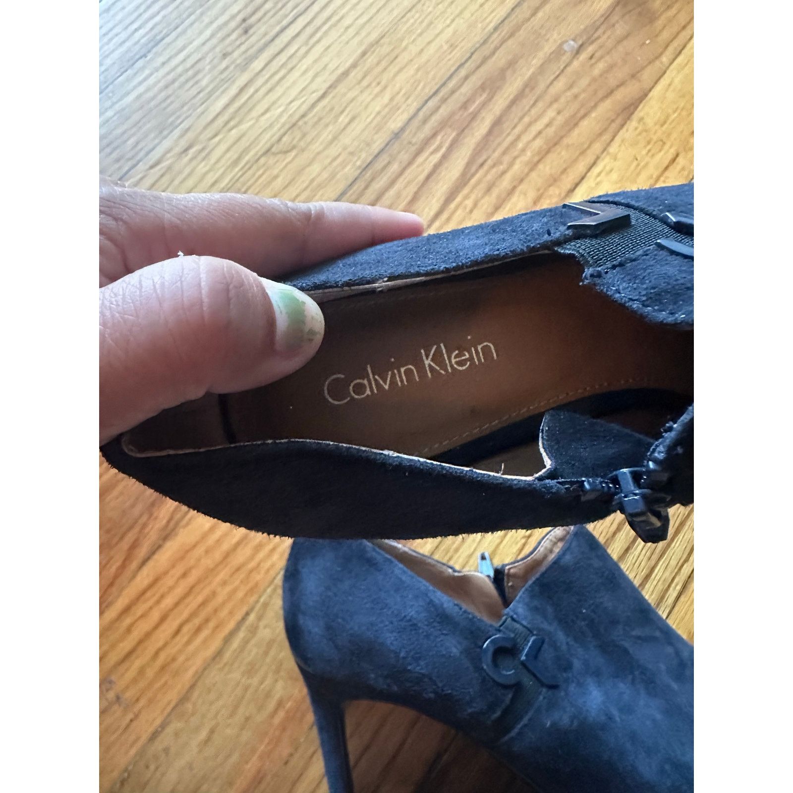 Calvin Klein Calvin Klein Joanie Dark Blue Suede Ankle Booties Women’s 8 Size US 8 / IT 38 - 7 Thumbnail