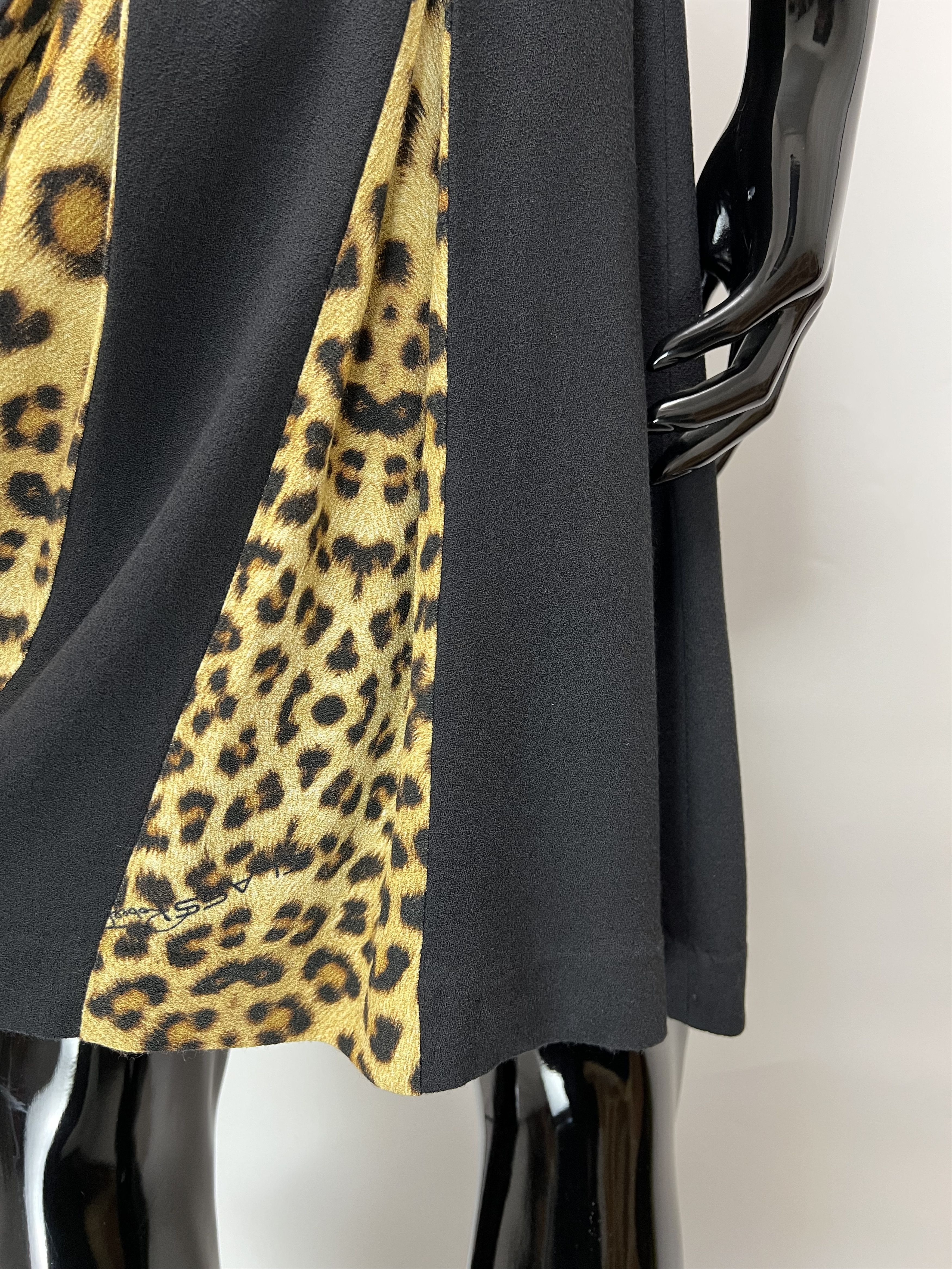 Cavalli Class Cavalli Class 3/4 Sleeve V-Neck Pleated Dress Leopard Print Size M / US 6-8 / IT 42-44 - 8 Thumbnail