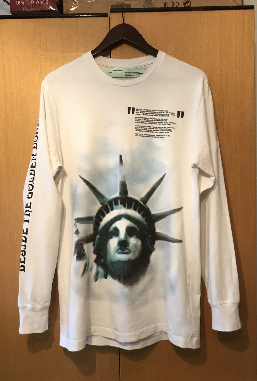 Off white statue of liberty store long sleeve