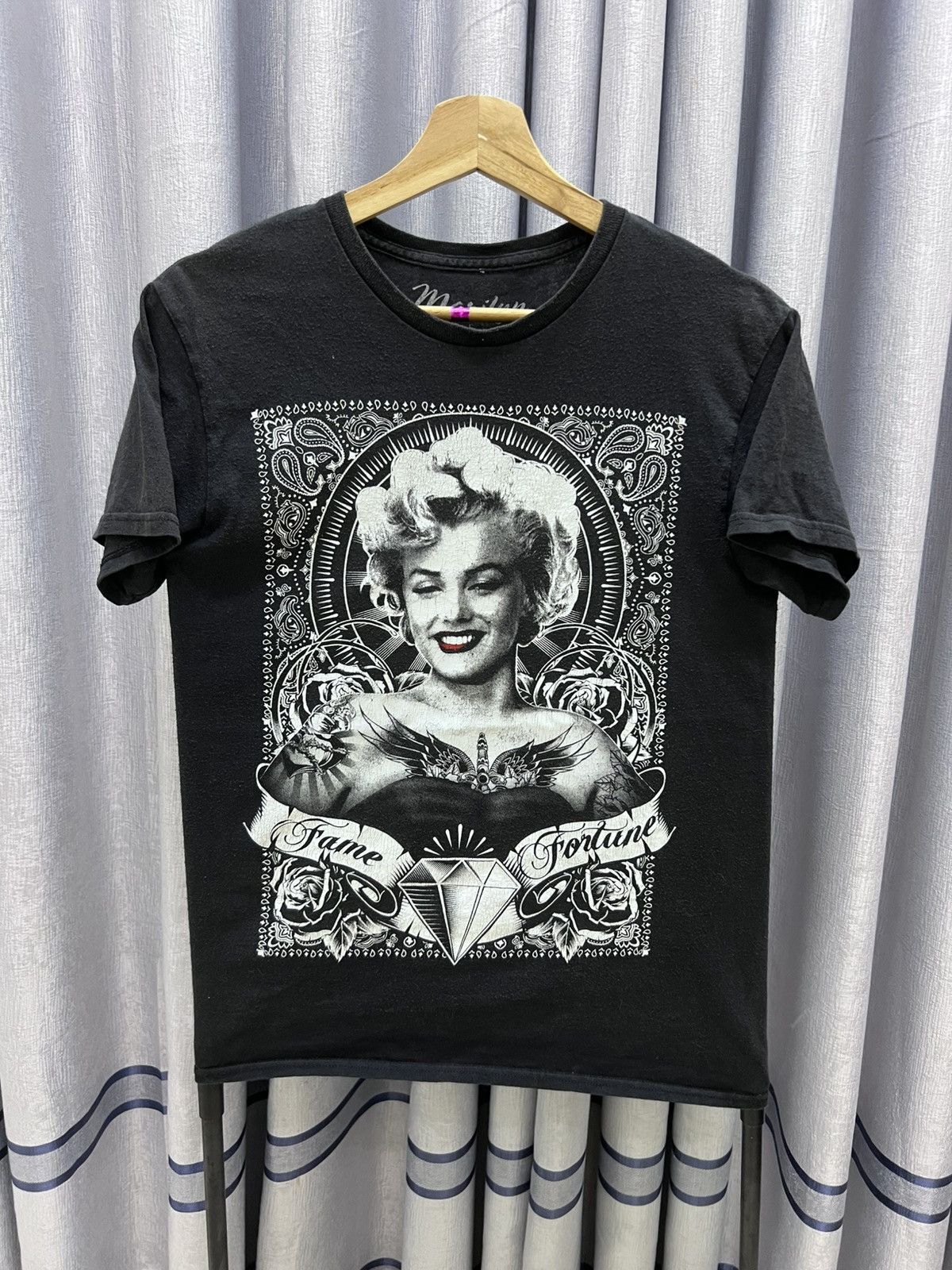 Vintage Marilyn Monroe Tattoo Over Print Tshirt Size US S / EU 44-46 / 1 - 1 Thumbnail