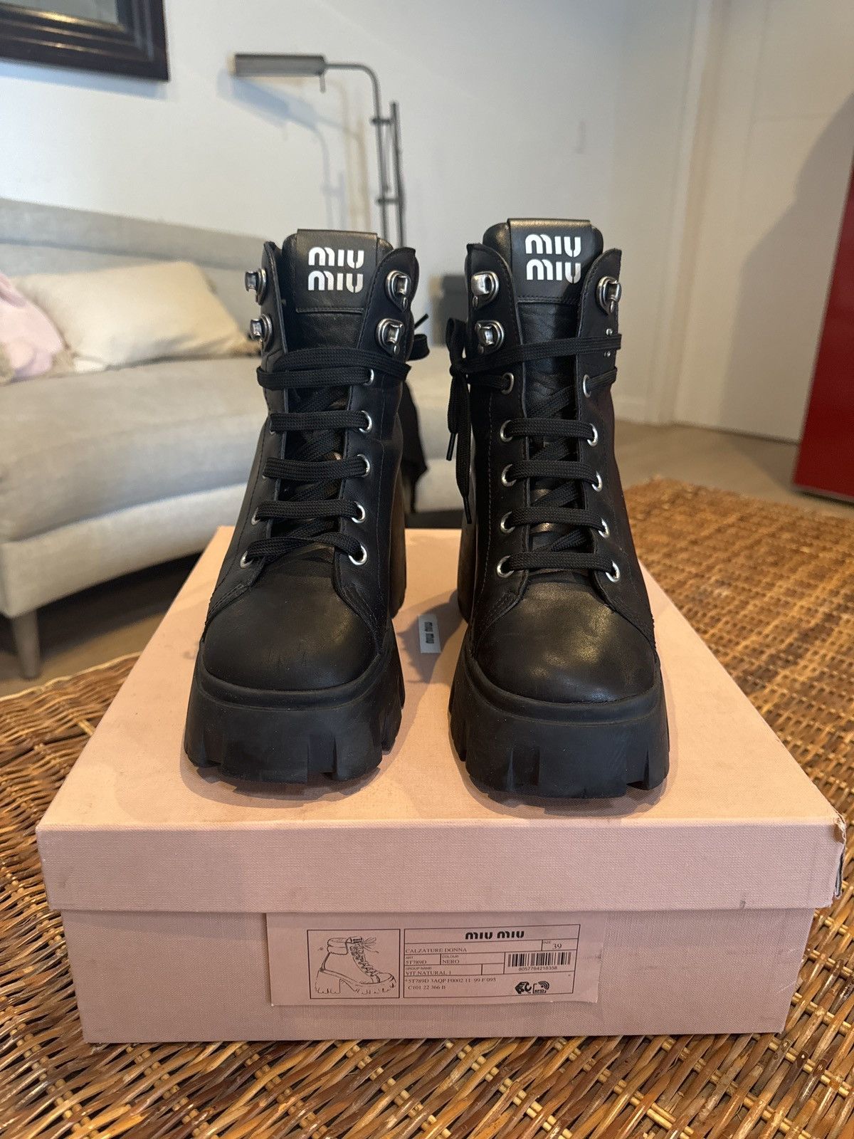 Miu Miu Calzarure Donna Combat Heel Size US 9 / IT 39 - 3 Thumbnail