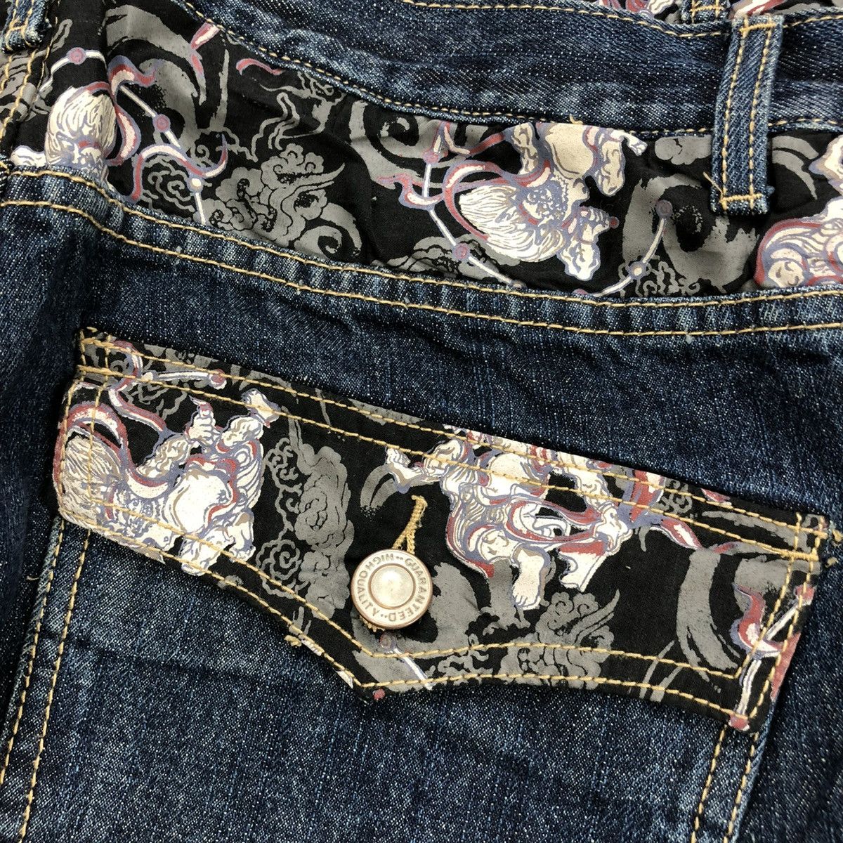 Ed Hardy 2000s Japanese Brand Double Waist Phoenixs Embroidered Jeans Size US 32 / EU 48 - 9 Thumbnail