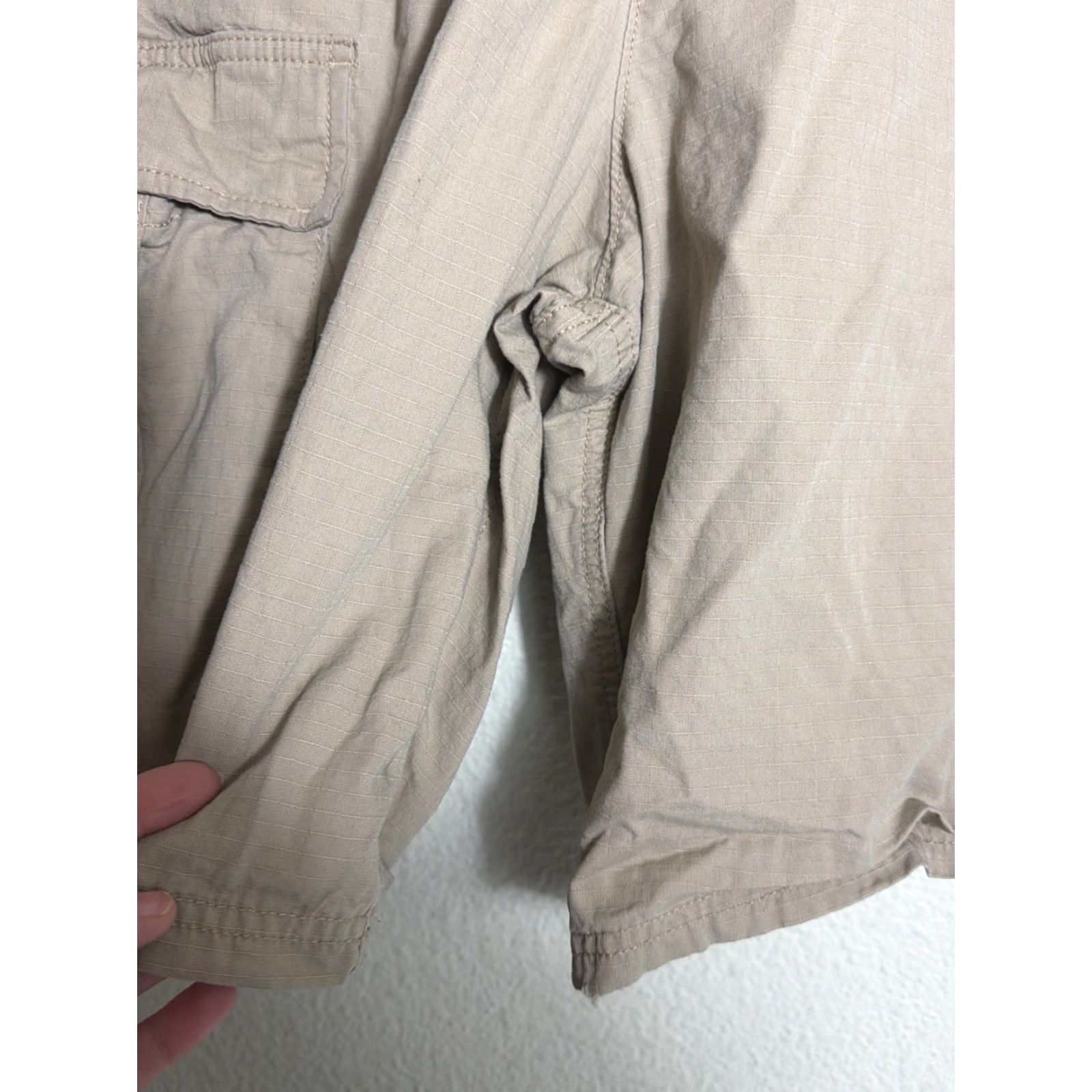Gap VINTAGE? Gap Ripstop Cargo Shorts Beige Mens M 30x10 Drawstring Regular Beige Cargo shorts Gap Mens M 30x10 Drawstring Ripstop washed khaki Size US 31 - 7 Thumbnail