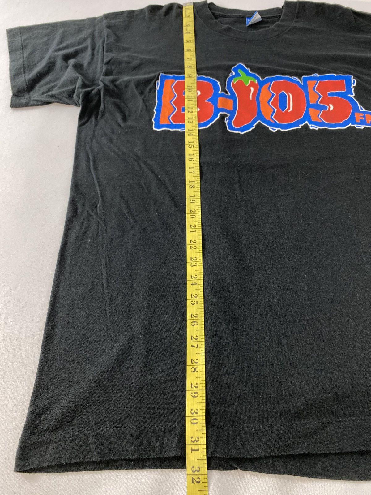 Fruit Of The Loom 90s B-105 Fm Radio Channel Stylized Logo Graphic Printed Tee Size US XL / EU 56 / 4 - 9 Thumbnail