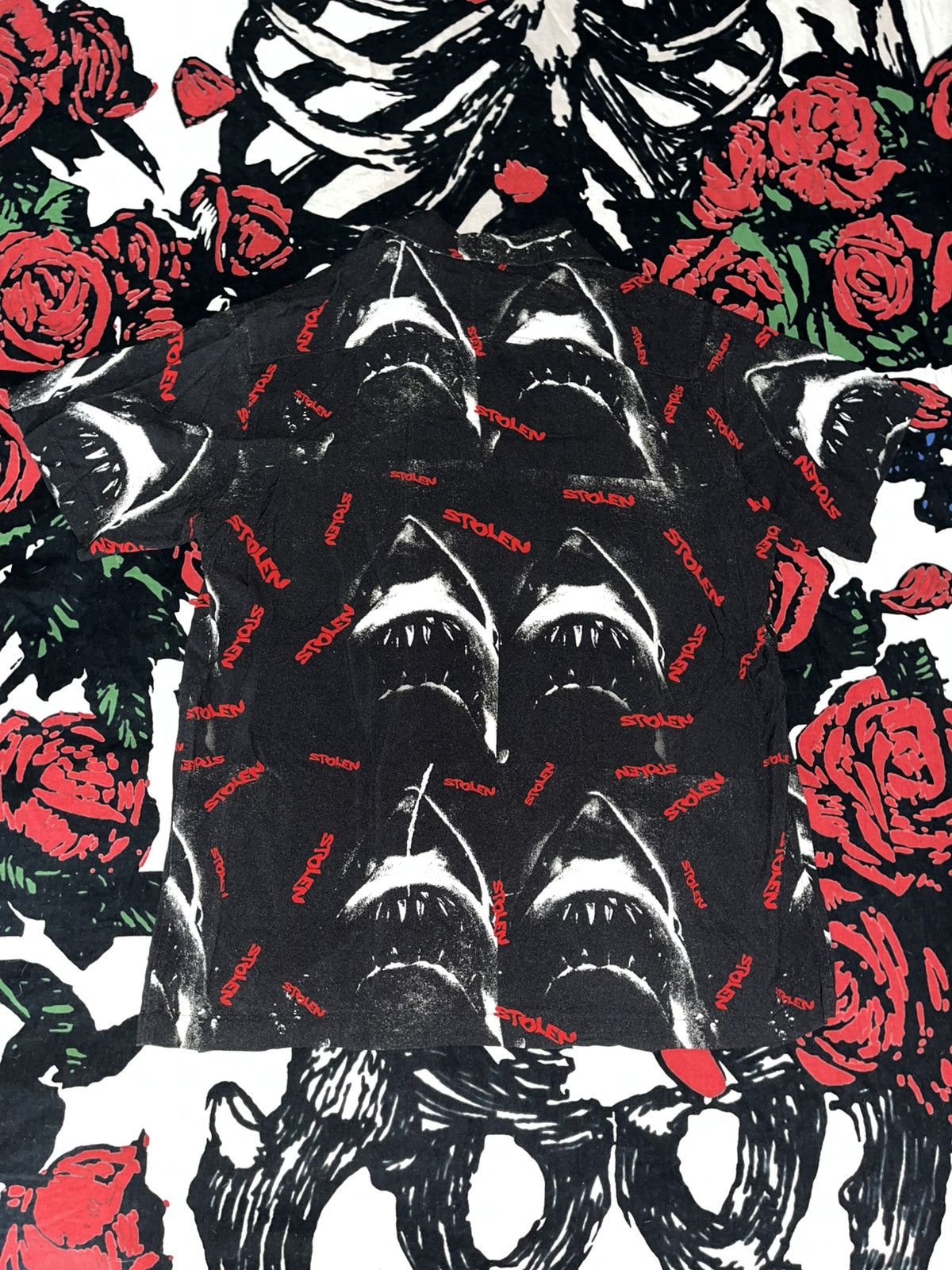Stolen Girlfriends Club Crazy Y2K Faded Skater Grunge Jaws Movie Shark Button Up Size US M / EU 48-50 / 2 - 3 Thumbnail