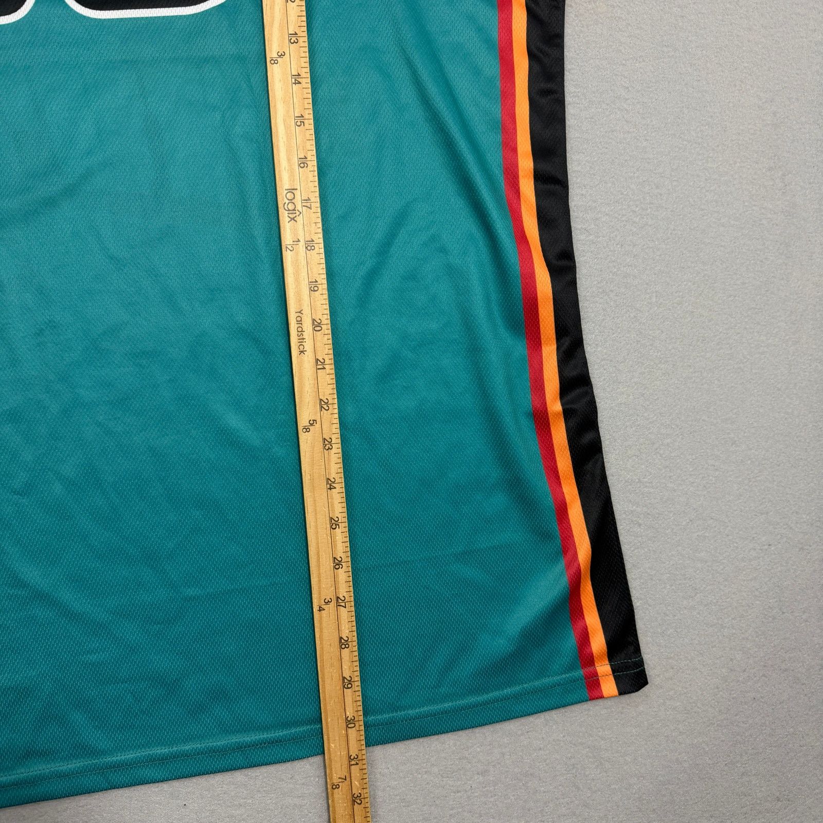 Vintage Lansing Lugnuts Retro Basketball Jersey Adult 2XL XXL Teal Size US XXL / EU 58 / 5 - 7 Thumbnail