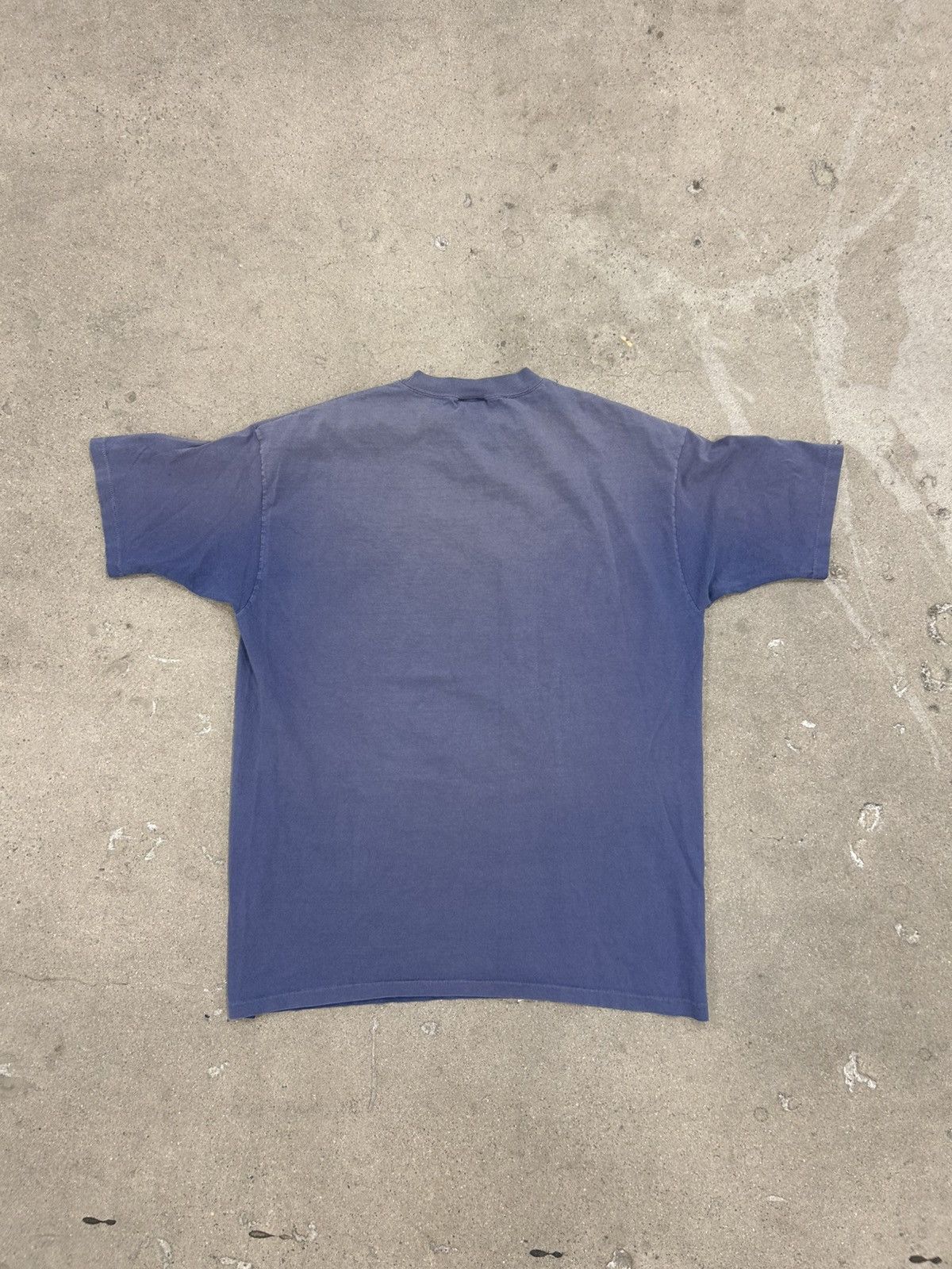 Vintage Vintage 90s Essential Sunfaded T Shirt Blue Single Stitch Size US XL / EU 56 / 4 - 1 Thumbnail