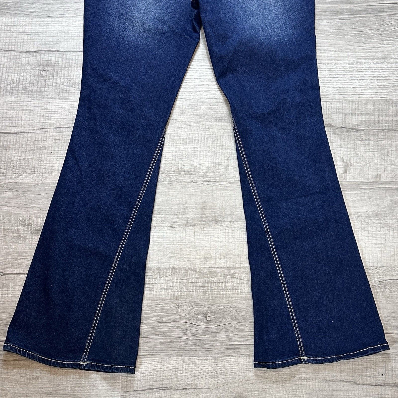 True Religion True Religion Women's 31 Joey Twisted Flare Mid Rise Jeans Size 31" - 8 Thumbnail