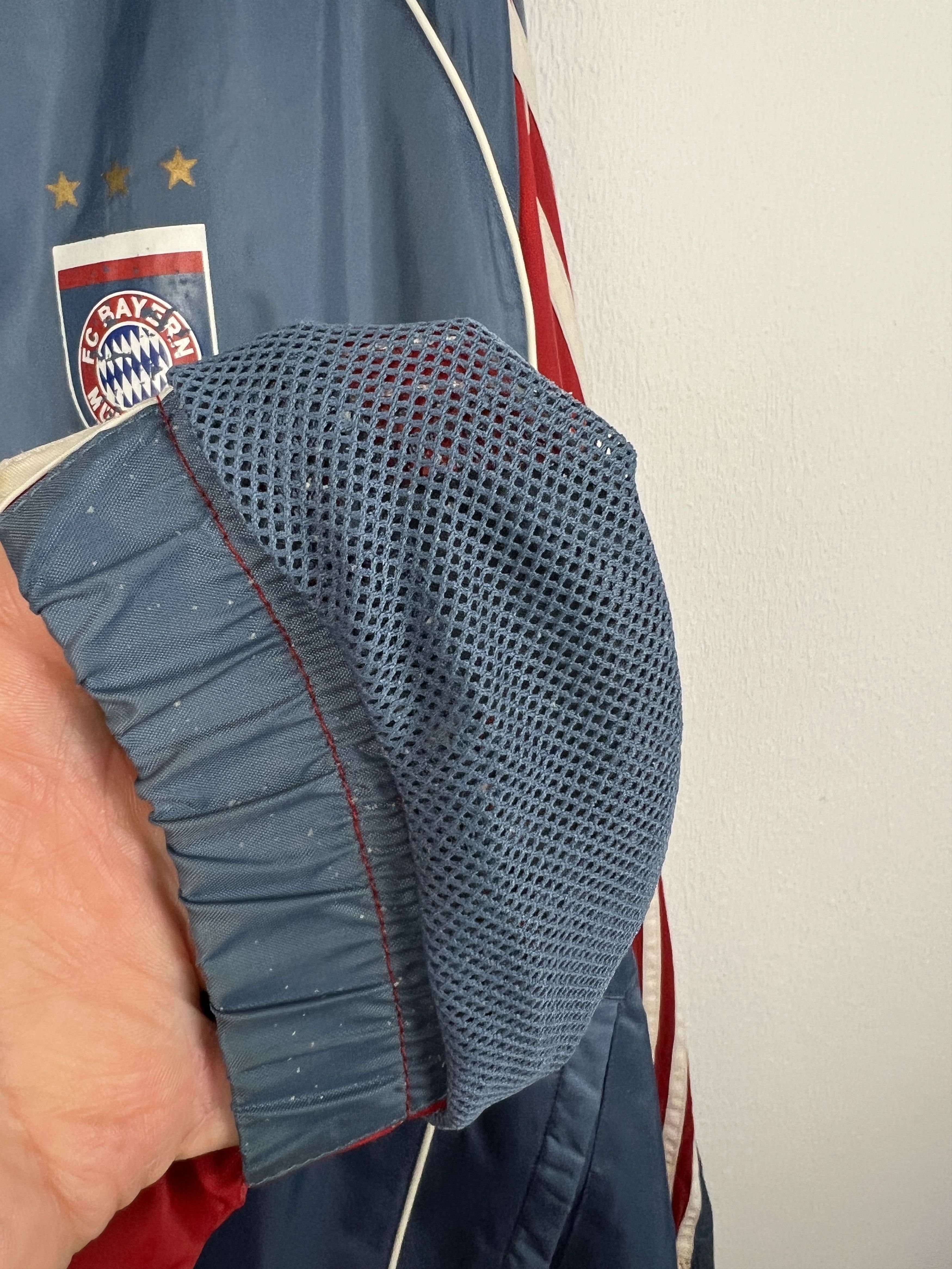 Adidas Bayern Munich Rain Jacket Soccer Track Top Windbreaker Size US XL / EU 56 / 4 - 10 Thumbnail