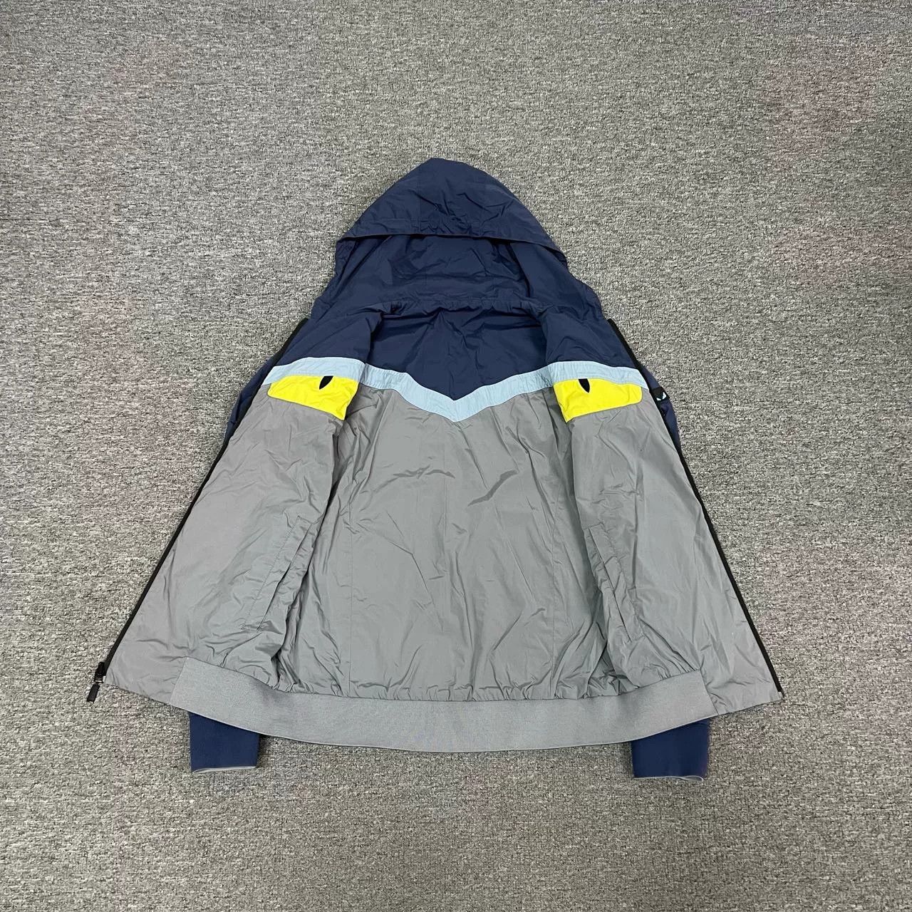 Fendi Fendi Reversible Hooded Windbreaker Jacket Size US M / EU 48-50 / 2 - 1 Thumbnail