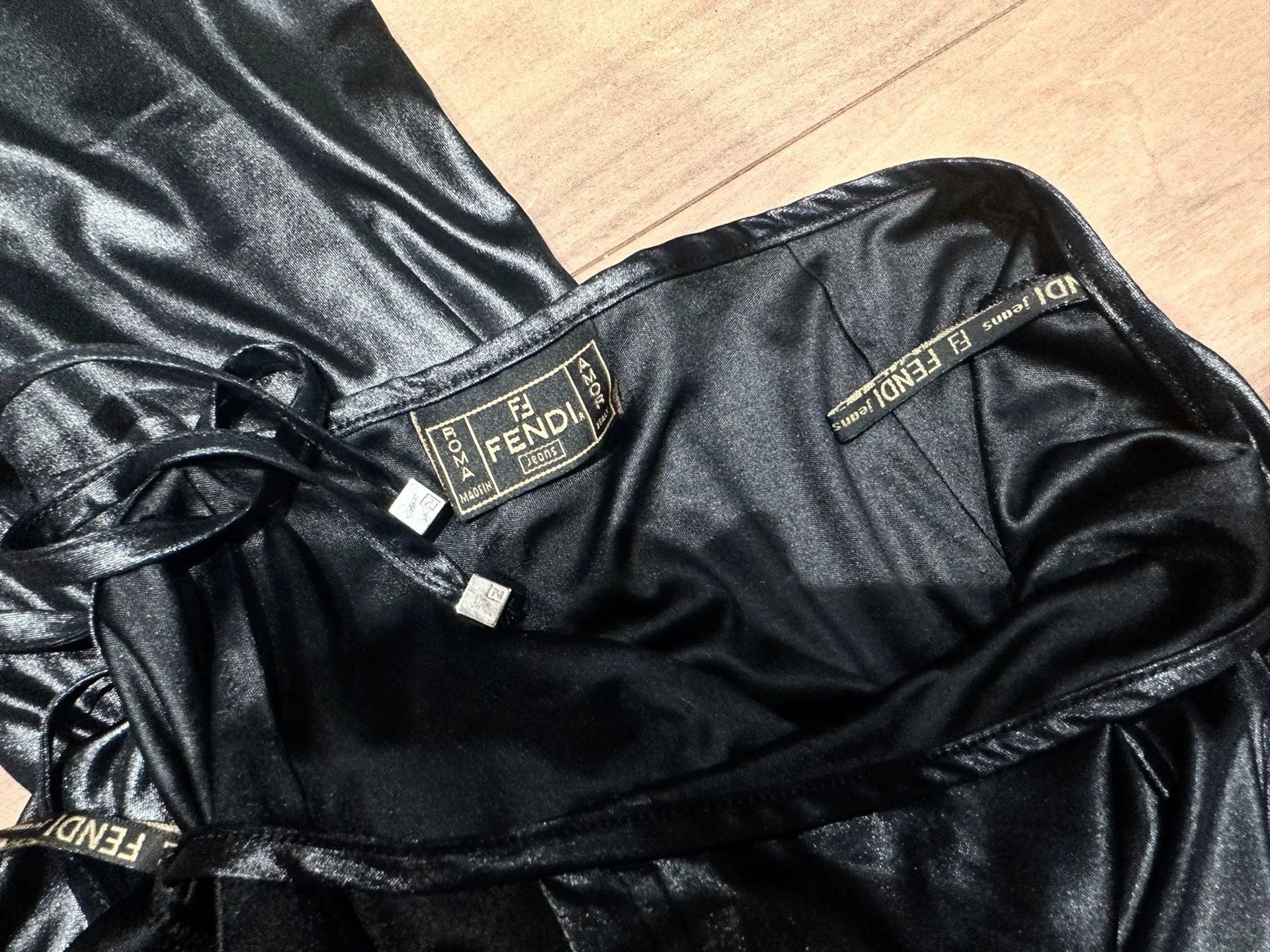 Fendi Fendi Vintage Special Leather-Like Wrap Skirt Size 30" / US 8 / IT 44 - 5 Thumbnail
