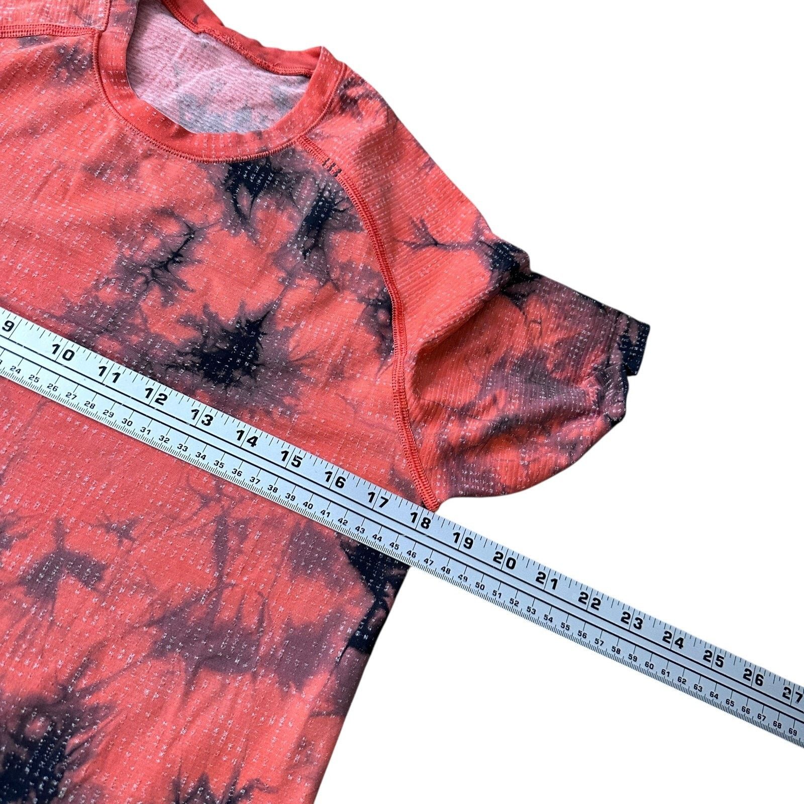 Lululemon Lululemon Metal Vent Tech 2.0 T-Shirt Men S Tie-Dye Marble Size US S / EU 44-46 / 1 - 9 Thumbnail