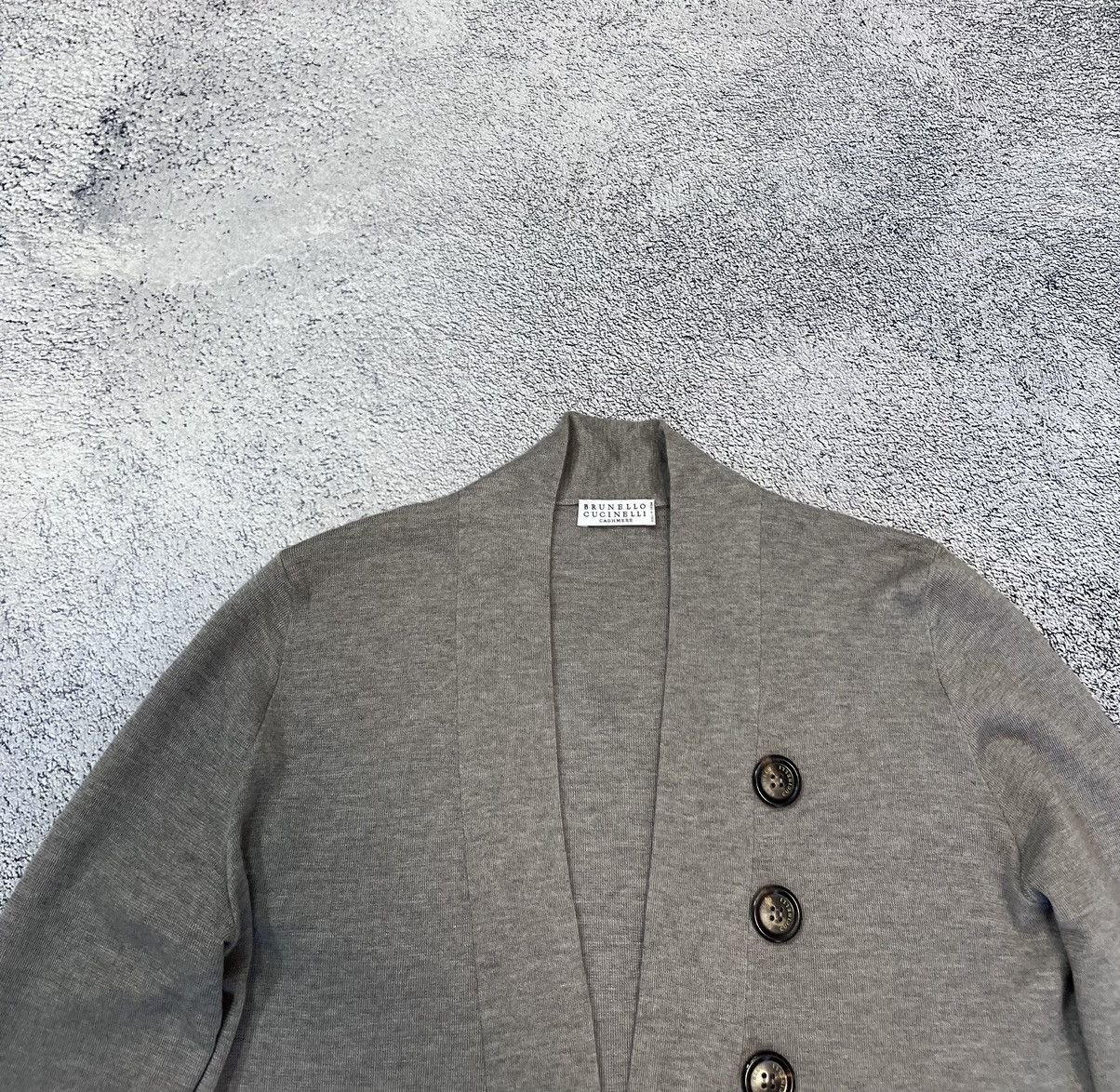 Brunello Cucinelli Brunello Cucinelli Beige Cardigan Cashmere Silk M/L Italy Size L / US 10 / IT 46 - 12 Thumbnail
