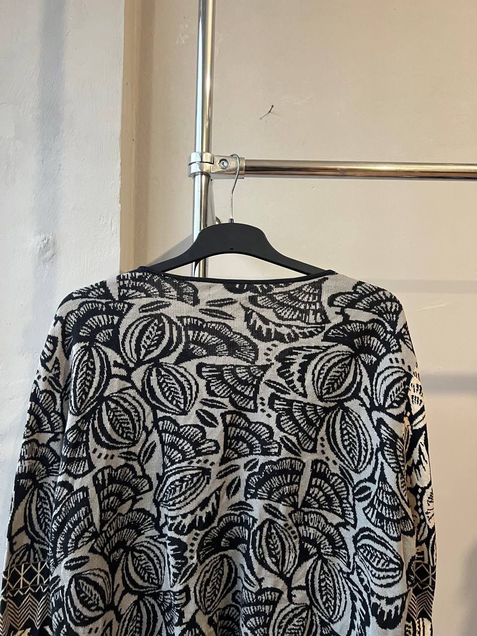 Gudrun Sjoden GUDRUN SJODEN ABSTRACT DESIGN FLOWERS BUTTON CARDIGANSWEATER Size XL / US 12-14 / IT 48-50 - 10 Thumbnail