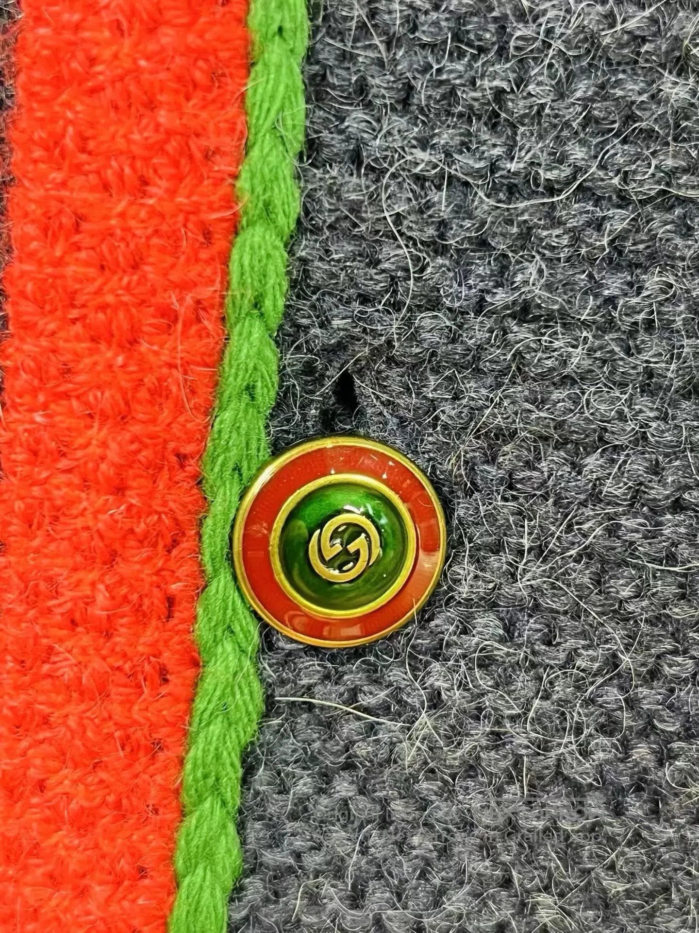 Gucci Gucci x NY Yankees Logo Wool Sweater. Size US XL / EU 56 / 4 - 3 Thumbnail