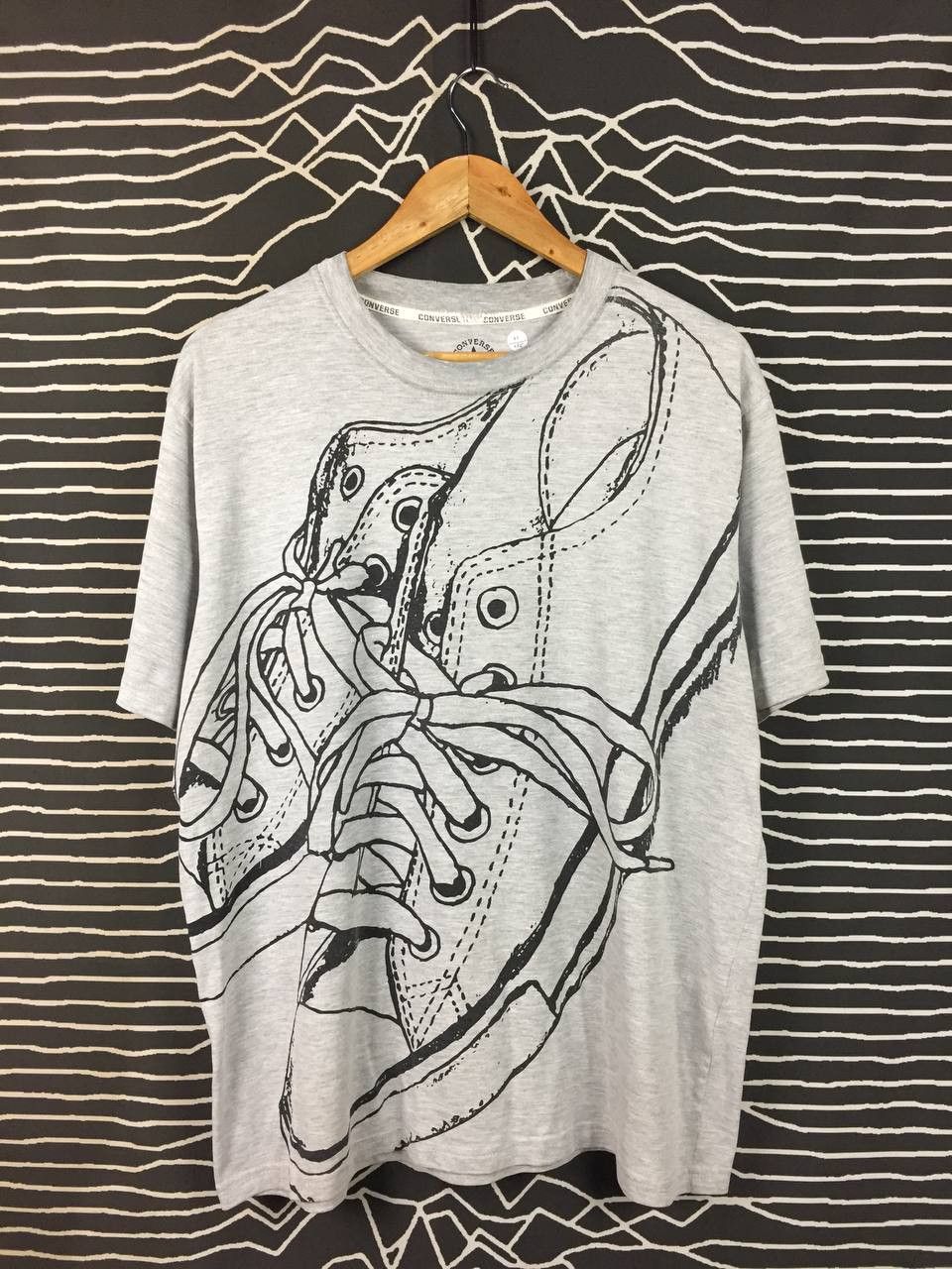 Converse Vtg Converse All Star Sneaker Sketch Graphic Tee Size US XL / EU 56 / 4 - 1 Thumbnail