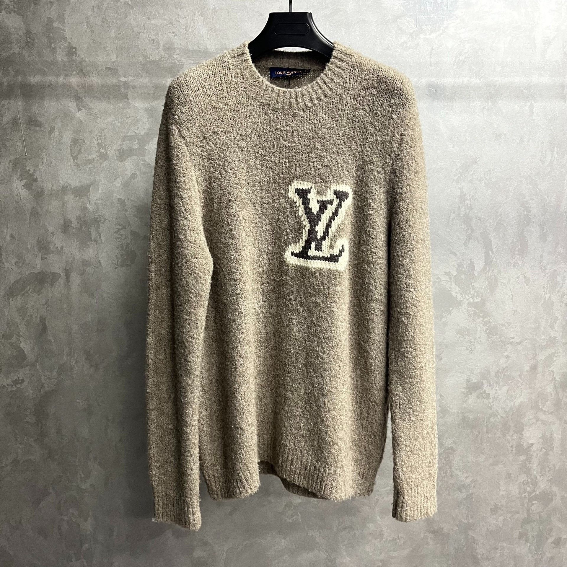Louis Vuitton Louis Vuitton 24 new crew-neck long-sleeve sweater in light Size US L / EU 52-54 / 3 - 1 Thumbnail