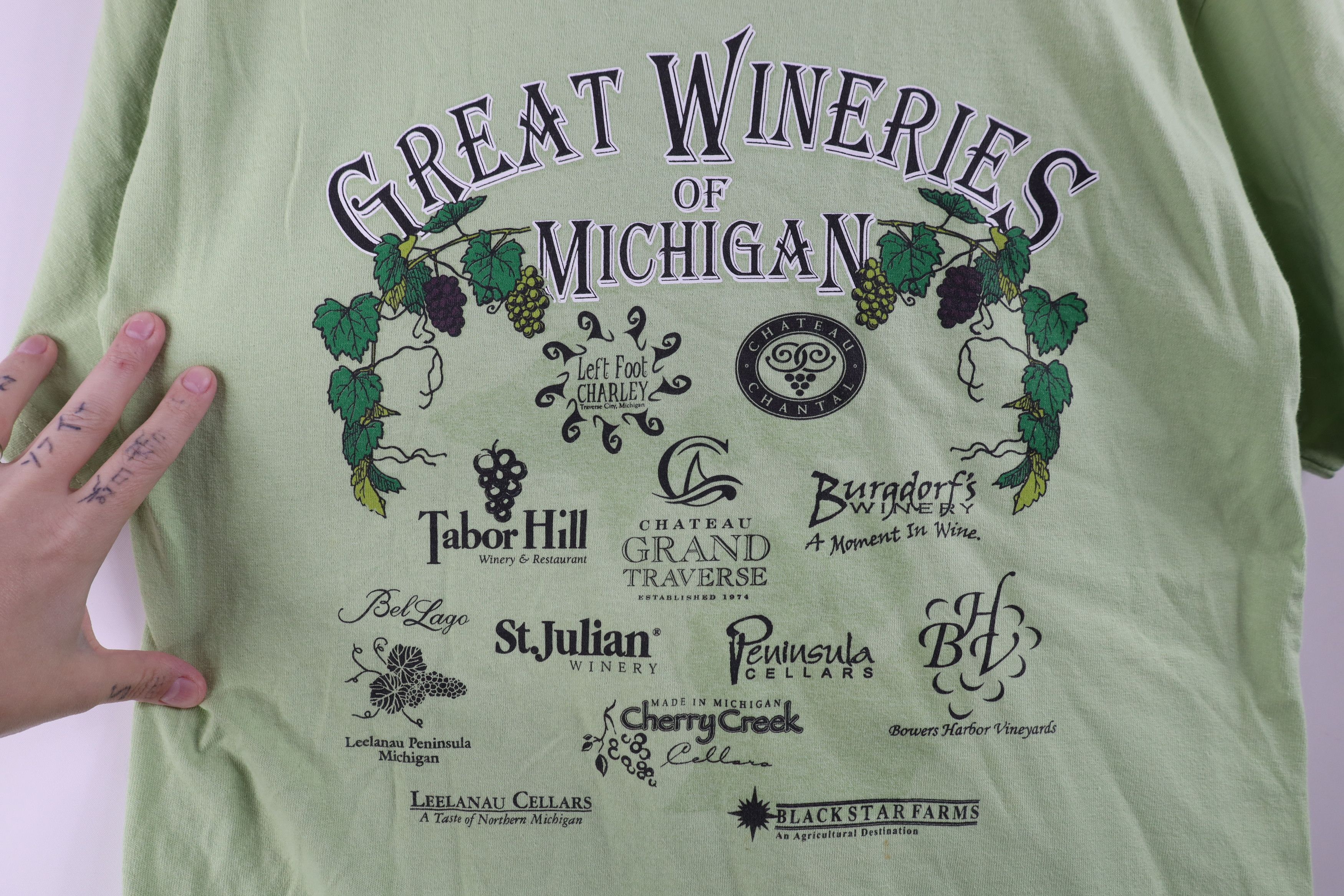 Vintage Vintage Y2K Streetwear Wineries of Michigan T-Shirt Lime Size US M / EU 48-50 / 2 - 4 Thumbnail