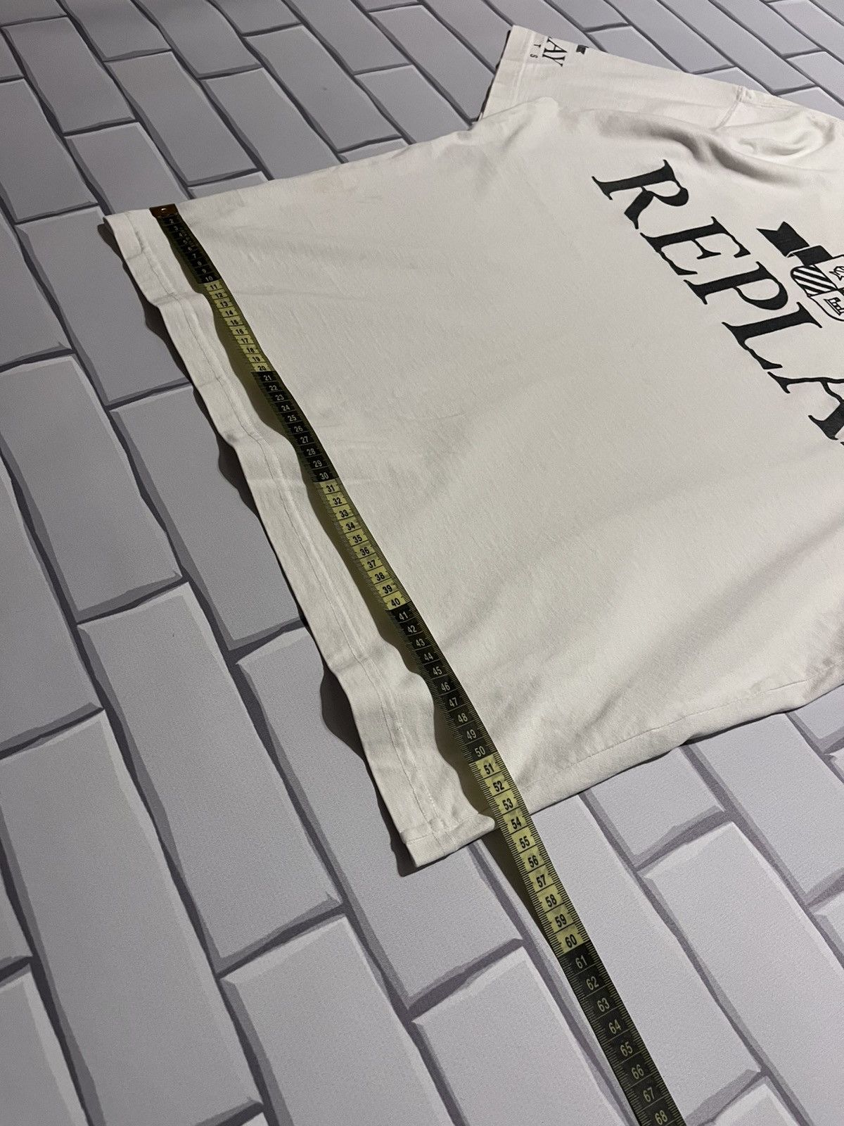 Replay 💥 Replay “Shirts” Crest Logo Tee 90s Made in Italy Size US L / EU 52-54 / 3 - 17 Thumbnail