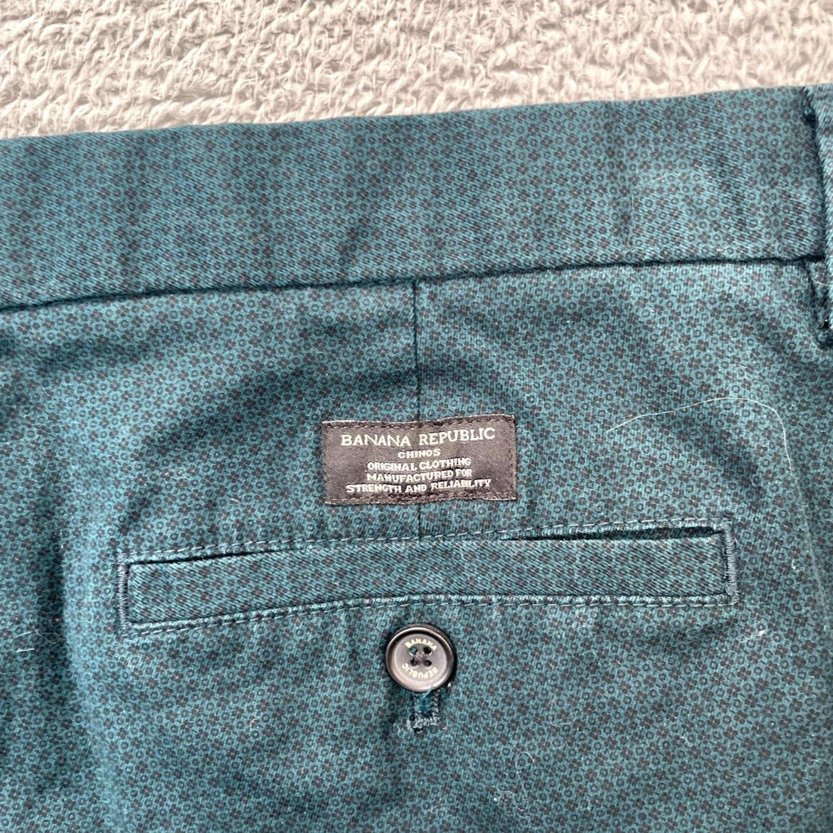 Banana Republic Banana Republic Pants Mens 34x32 Green Aiden Chino Geometric Slim Fit Stretch Pants Mens Slim Chino Green Banana Republic Mens Pants Geometry 90s? Size US 34 / EU 50 - 4 Thumbnail