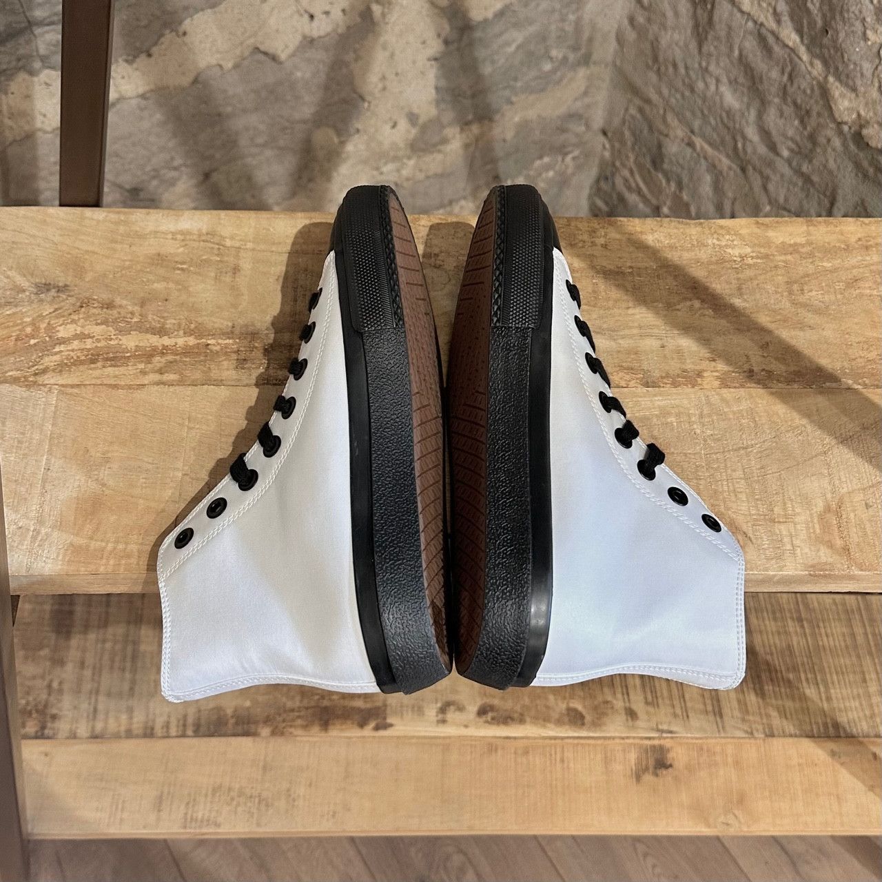 Burberry Burberry Larkhall White Canvas Logo High-top Sneakers Size US 6 / EU 39 - 7 Thumbnail