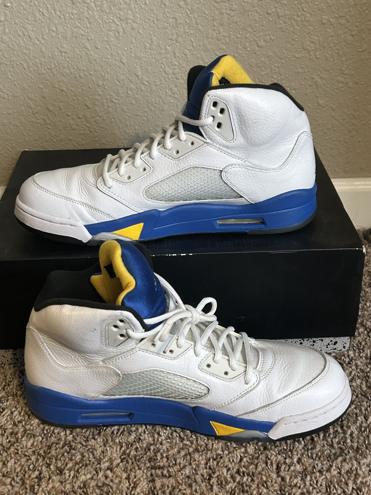 Jordan Brand Air Jordan 5 Laney Size US 12 / EU 45 - 2 Thumbnail