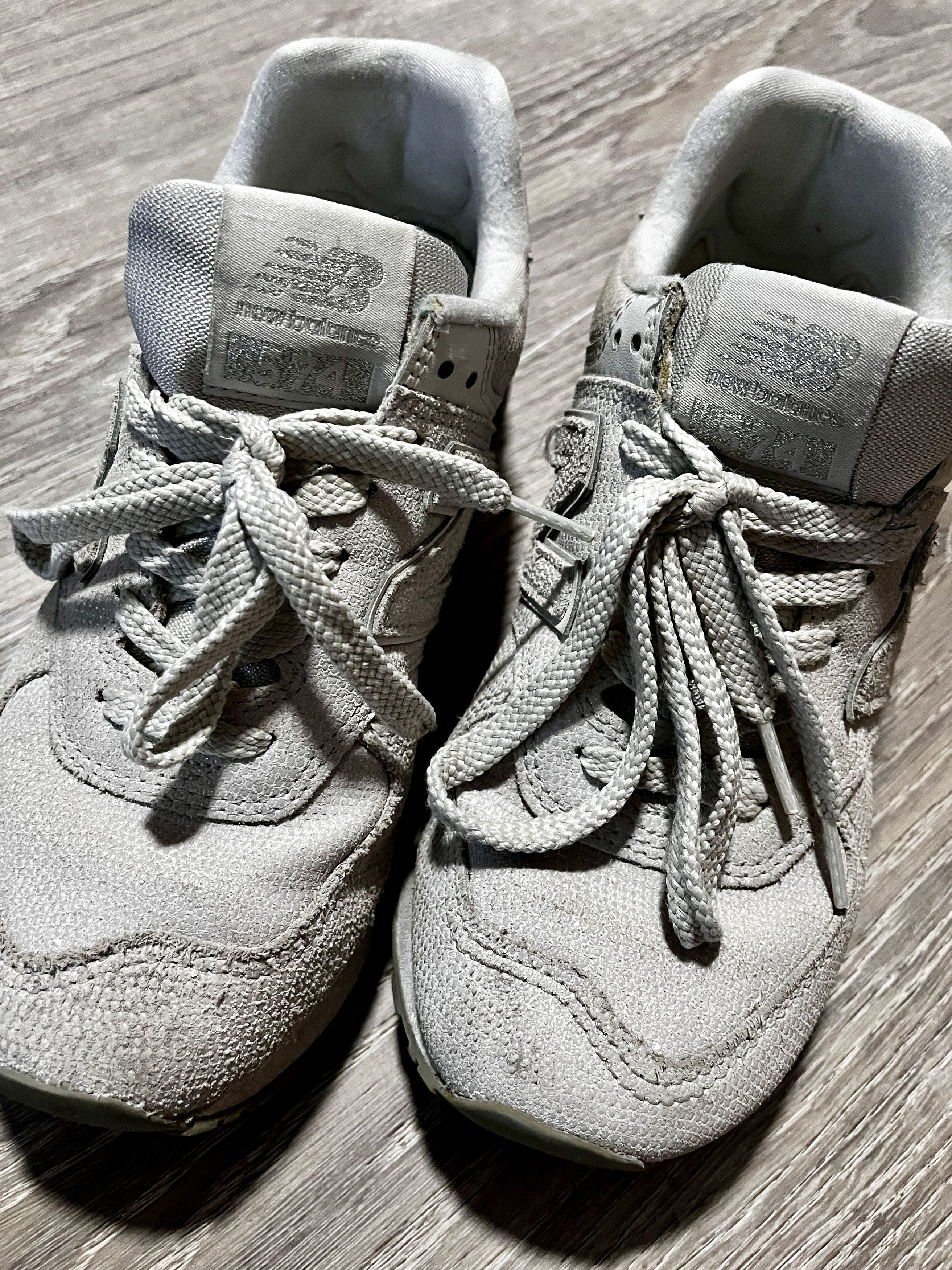 New Balance New Balance Sparkling Gray Sneakers SZ8 Size US 8 / IT 38 - 2 Thumbnail