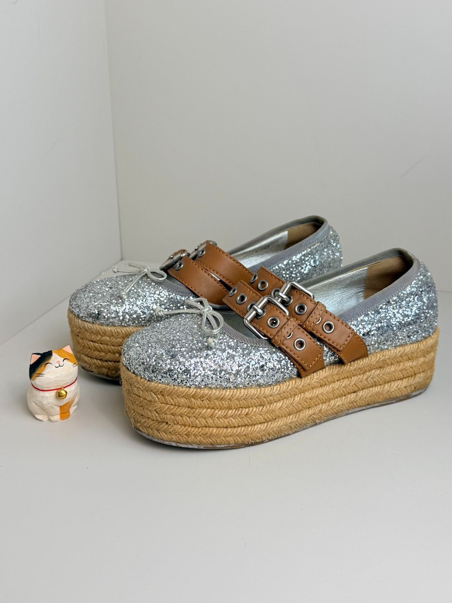 Miu Miu Miu Miu Silver Lowtop Sneakers us_7 Women Size US 7 / IT 37 - 1 Thumbnail