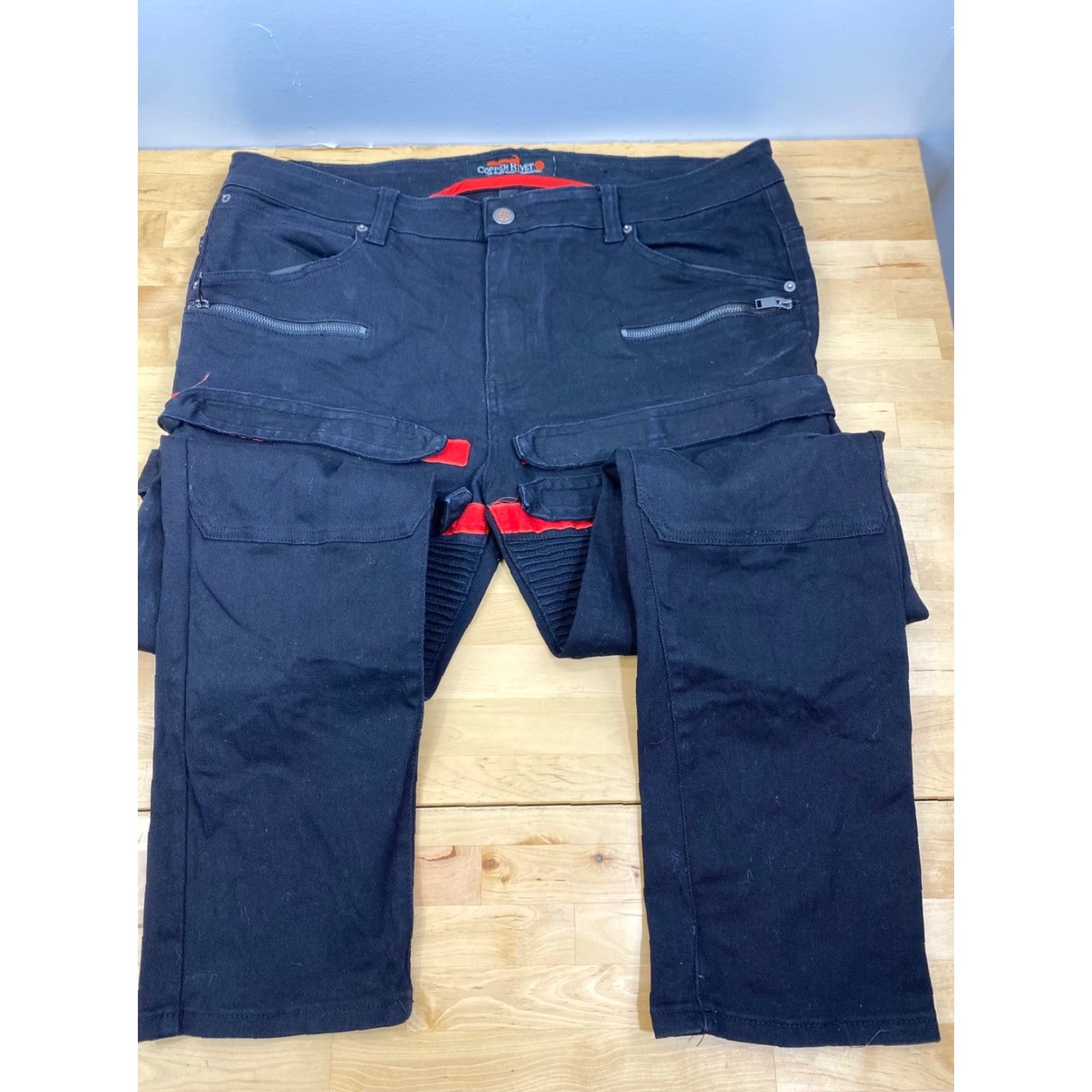 Vintage Copper Rivet Jeans Mens 42X32 Black Slim Fit Straight Denim 5-Pocket Zipper Belt Loops Stretch Cotton Blend Icon Logo #3141 Size US 42 / EU 58 - 2 Thumbnail