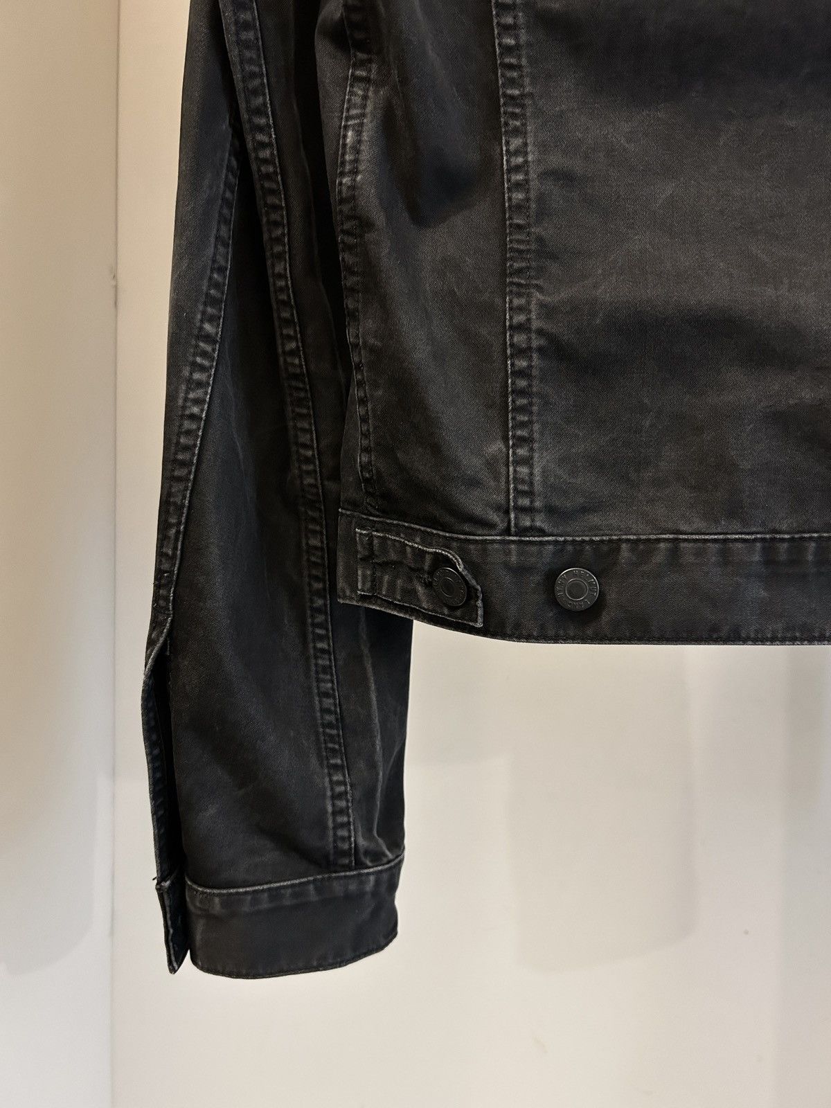 Helmut Lang 2000s classic black faded cotton denim trucker Size US S / EU 44-46 / 1 - 8 Thumbnail