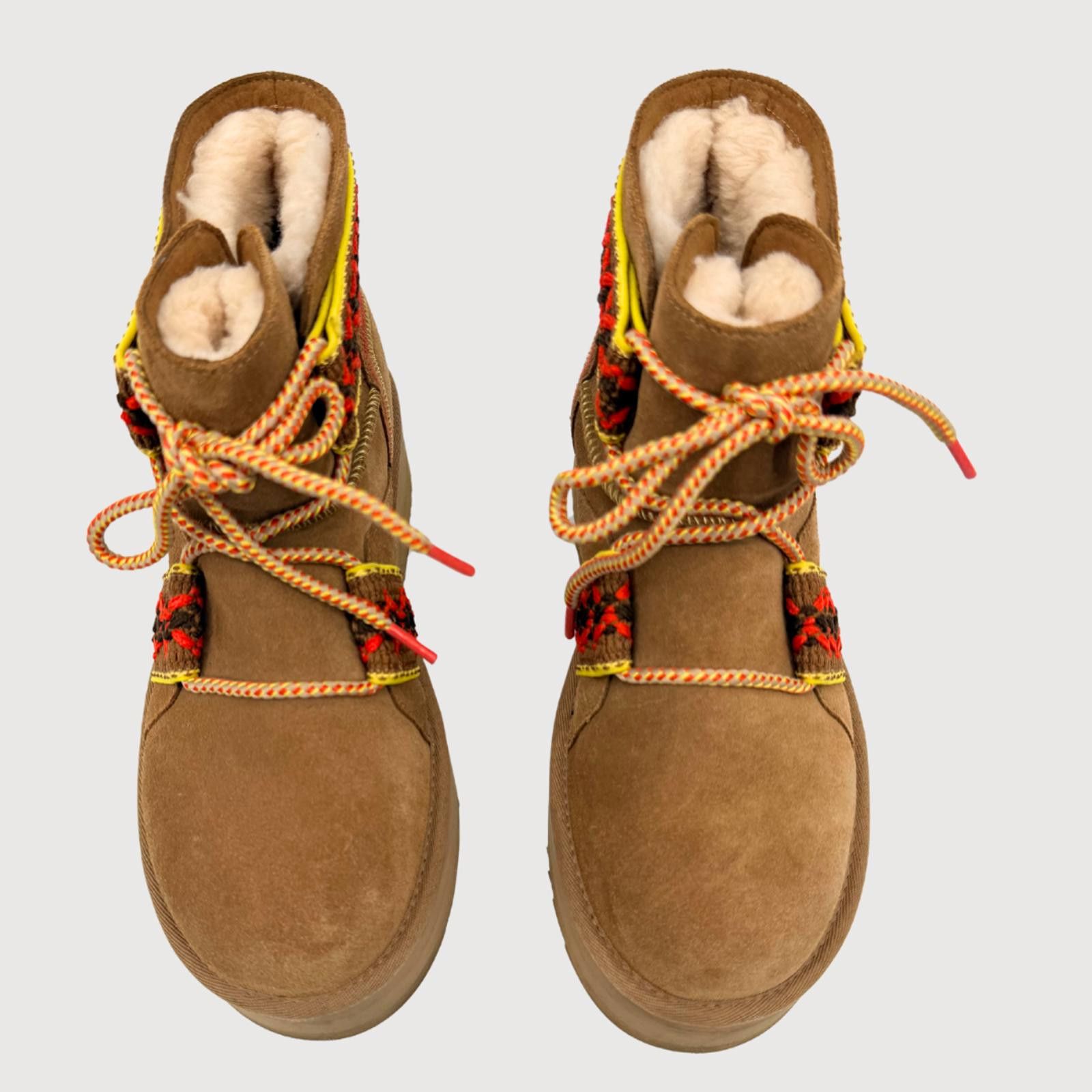 Ugg UGG Classic Mini II Braid Platform Camel Boots 9 Size US 9 / IT 39 - 3 Thumbnail